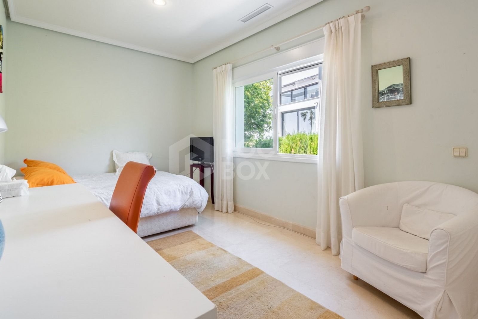 Andalusian luxury villa in El Paraiso Alto