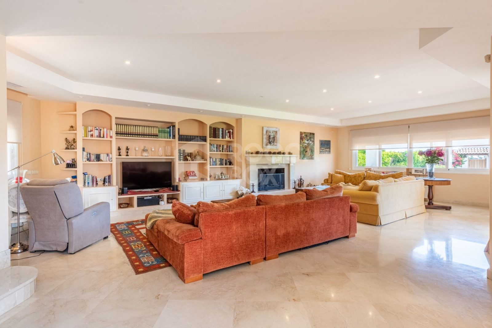 Andalusian luxury villa in El Paraiso Alto