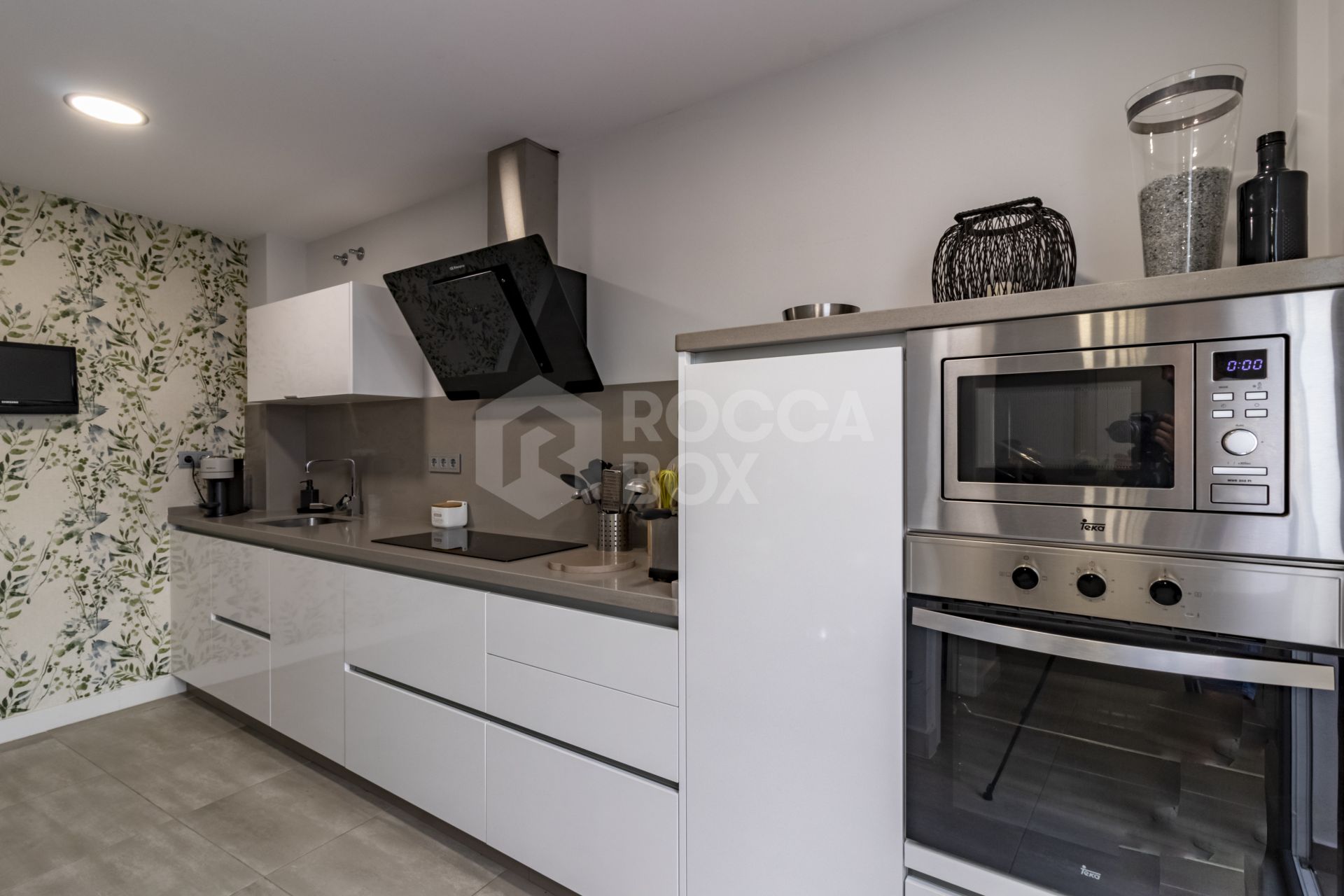 Charming Villa for Sale in San Pedro de Alcántara, Marbella!