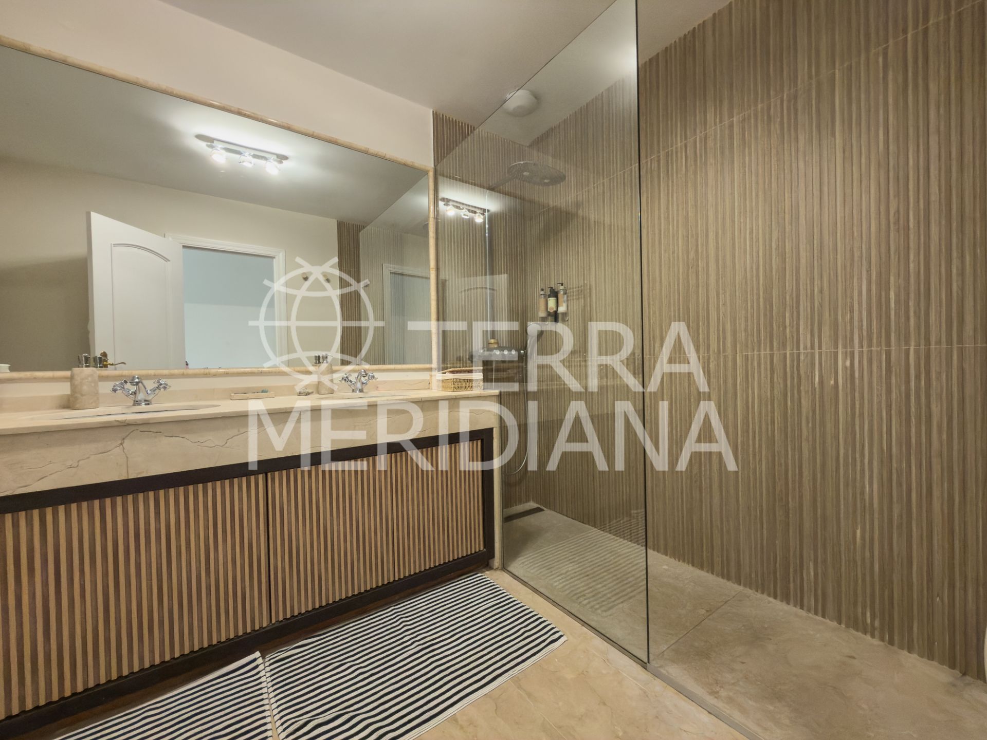 Ground Floor Apartment in Elviria Playa, Marbella