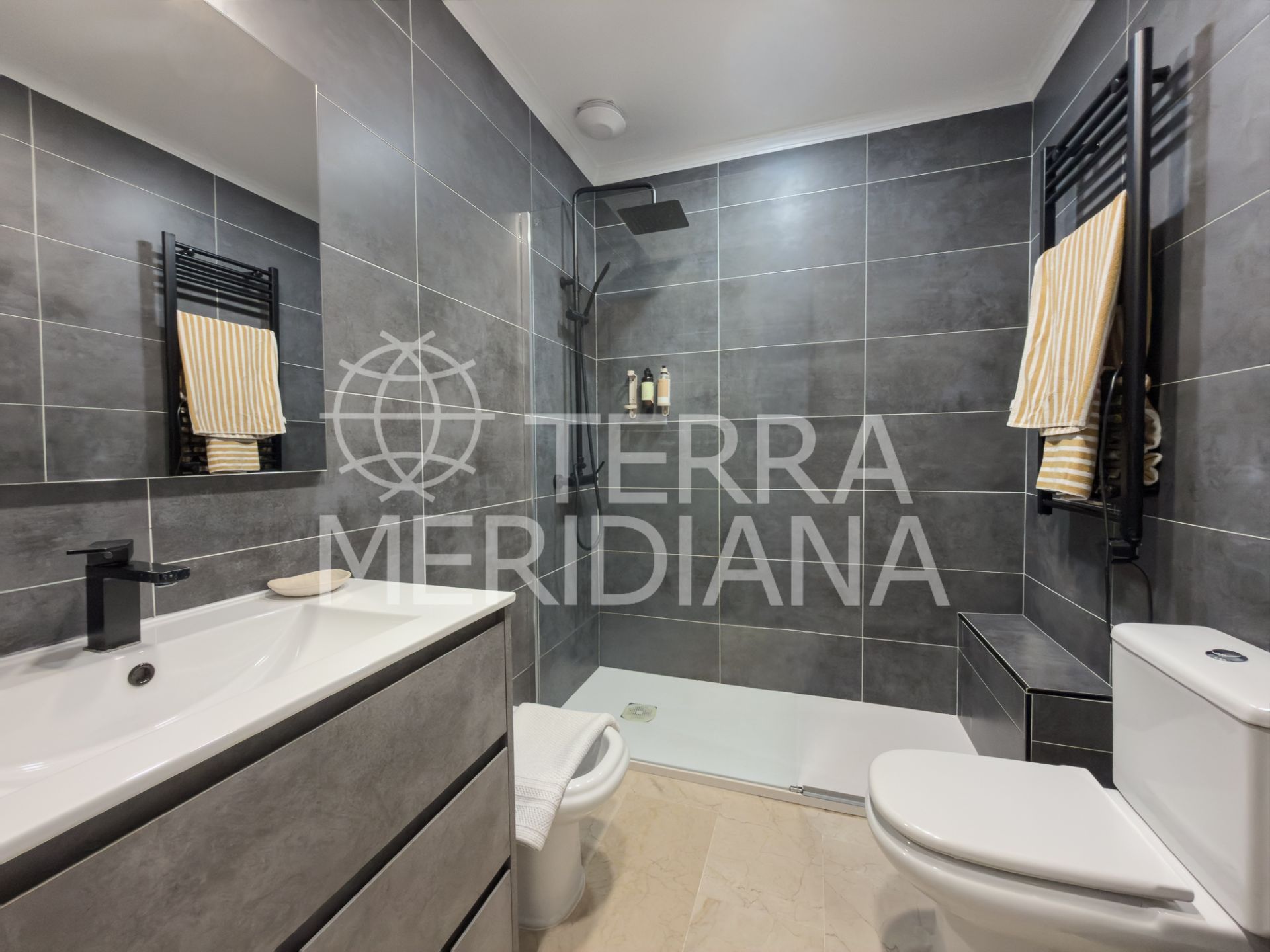 Ground Floor Apartment in Elviria Playa, Marbella