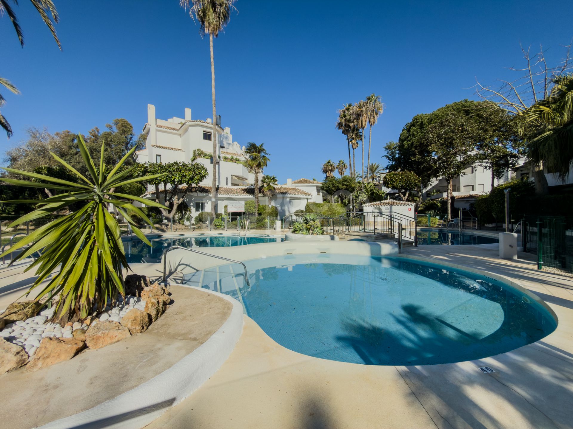 Beachfront Apartment for Sale in Golden Beach Marbella