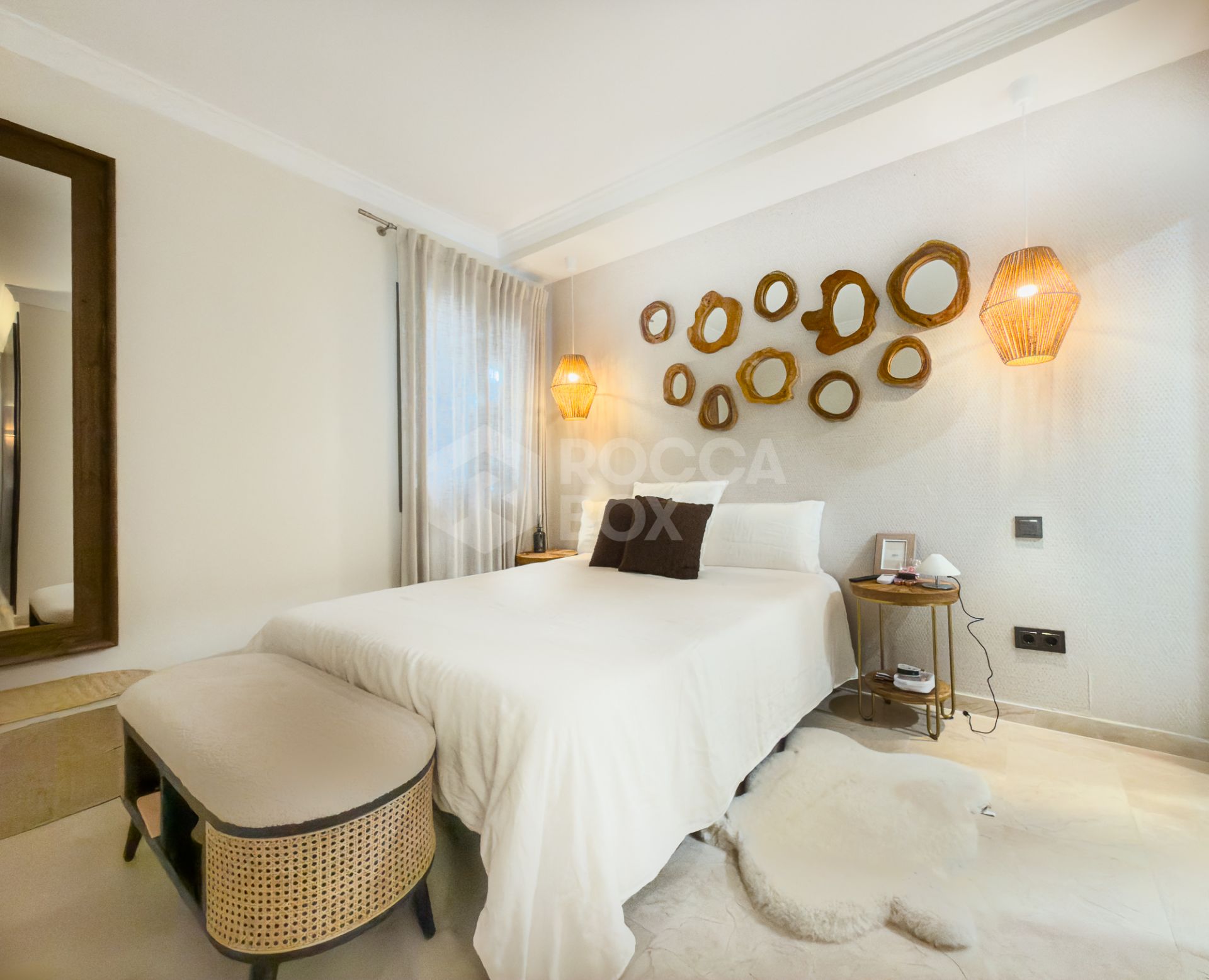 Beachfront Apartment for Sale in Golden Beach Marbella