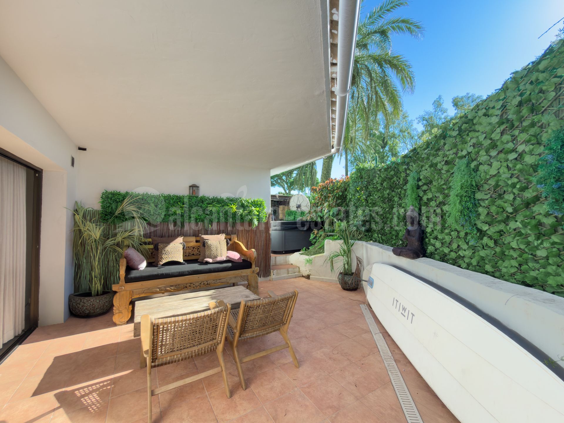 Ground Floor Apartment in Elviria Playa, Marbella