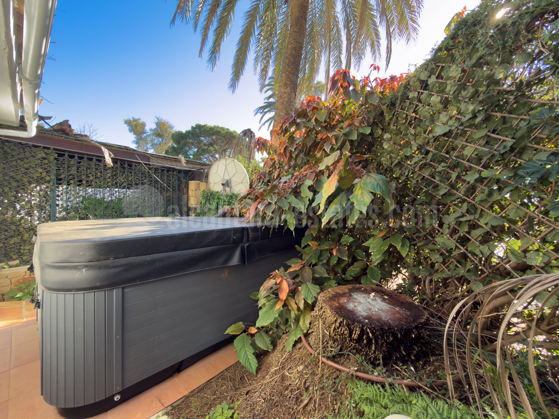 Ground Floor Apartment in Elviria Playa, Marbella