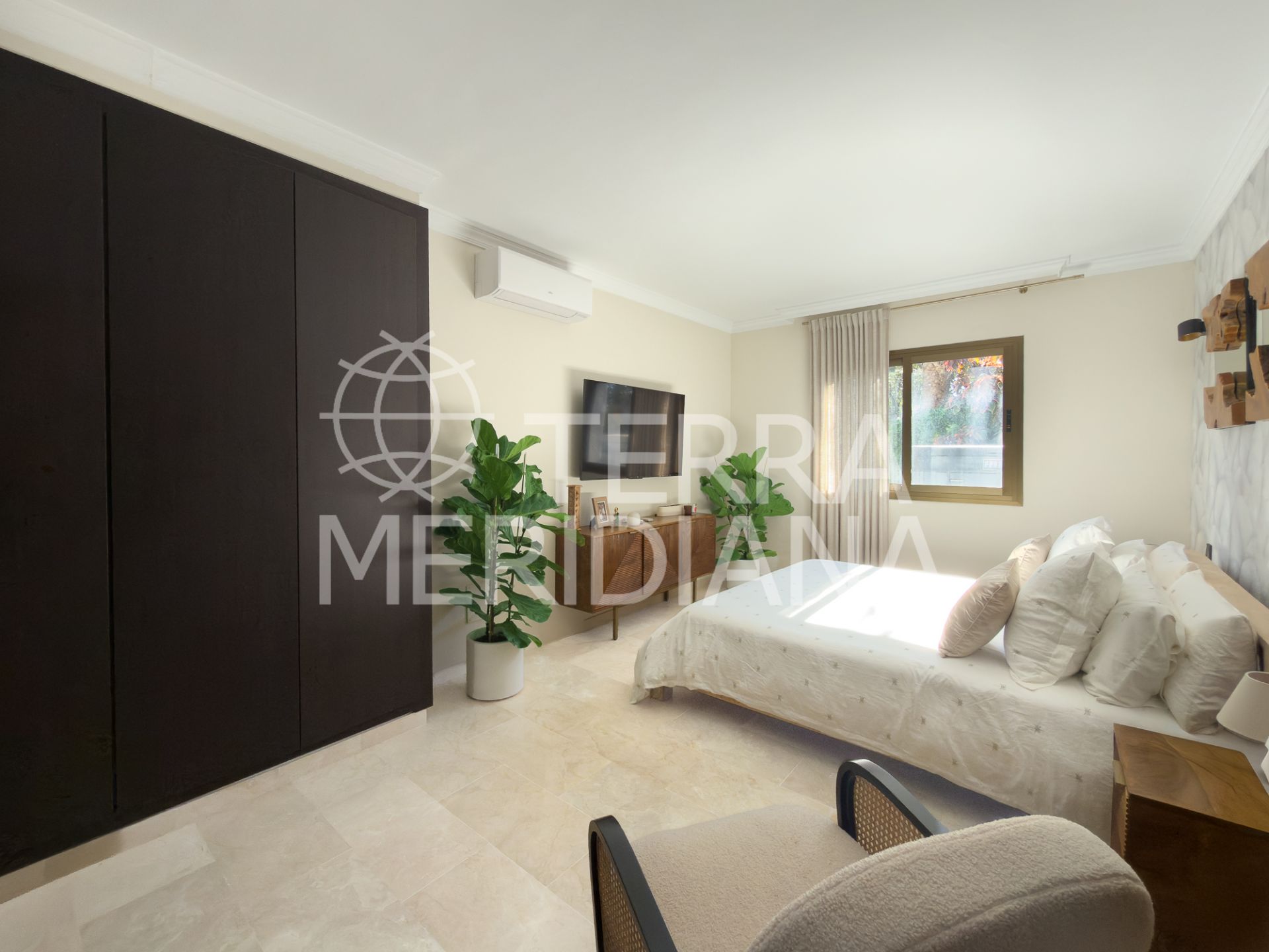 Ground Floor Apartment in Elviria Playa, Marbella