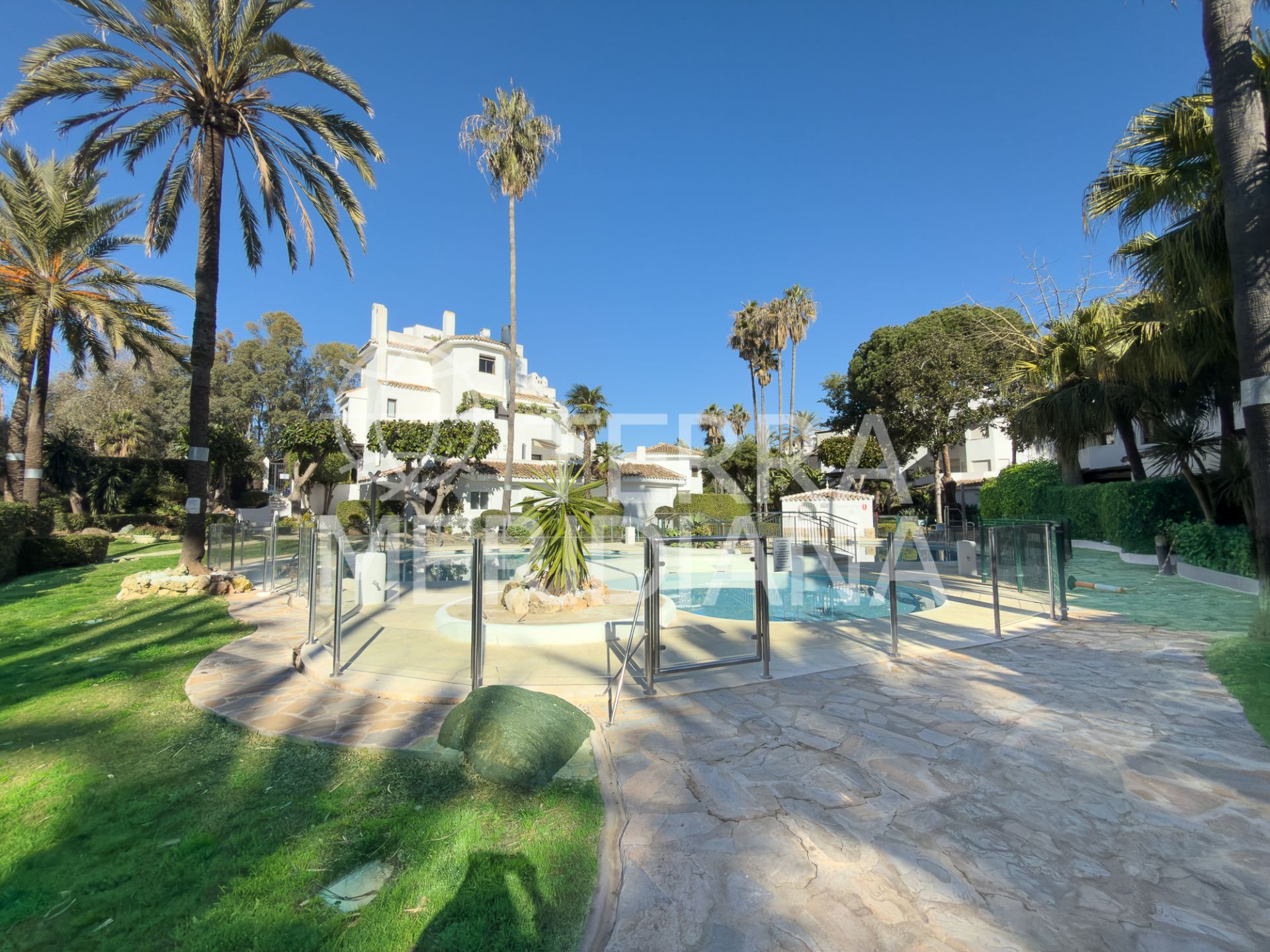 Ground Floor Apartment in Elviria Playa, Marbella