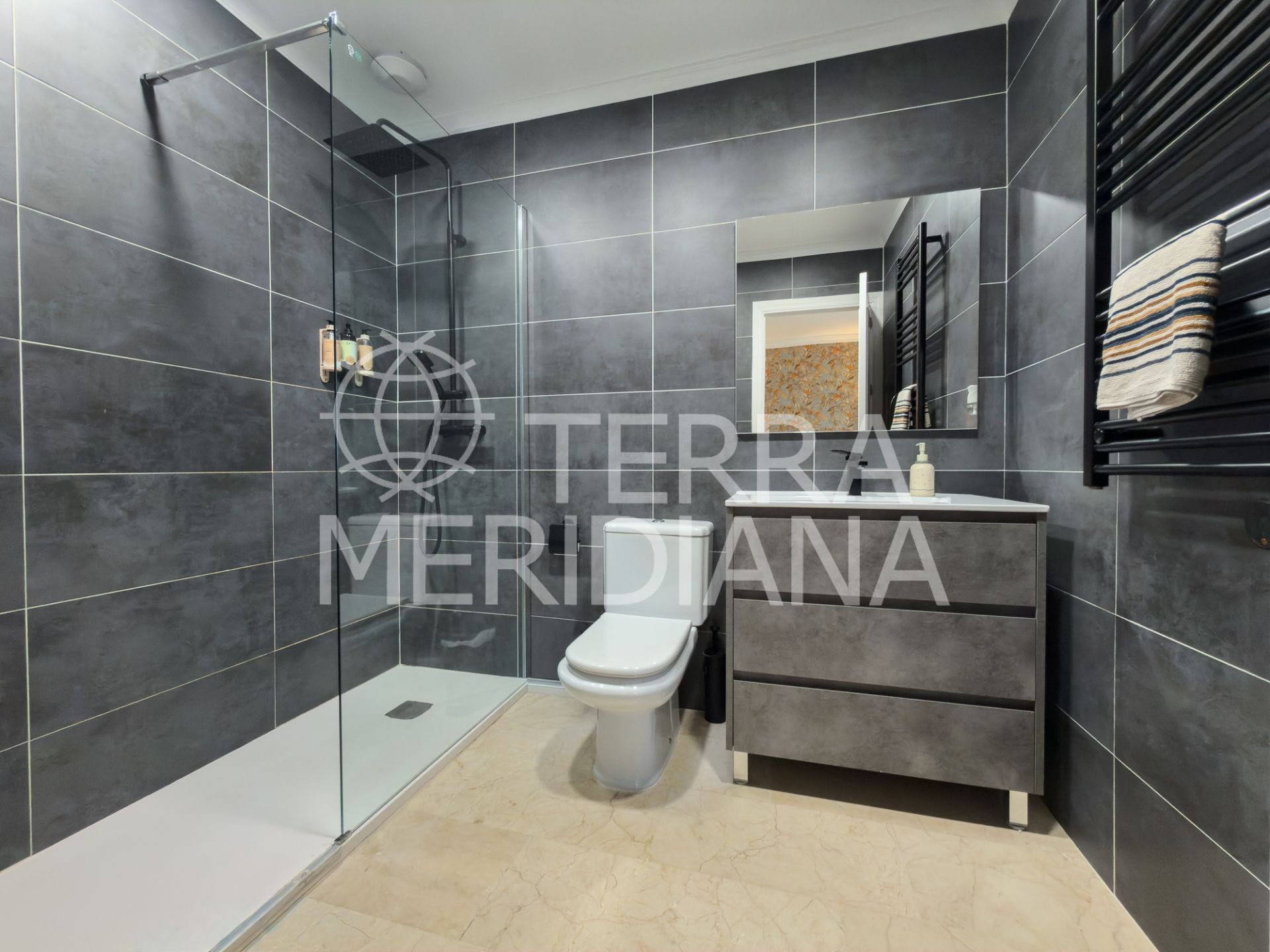 Ground Floor Apartment in Elviria Playa, Marbella