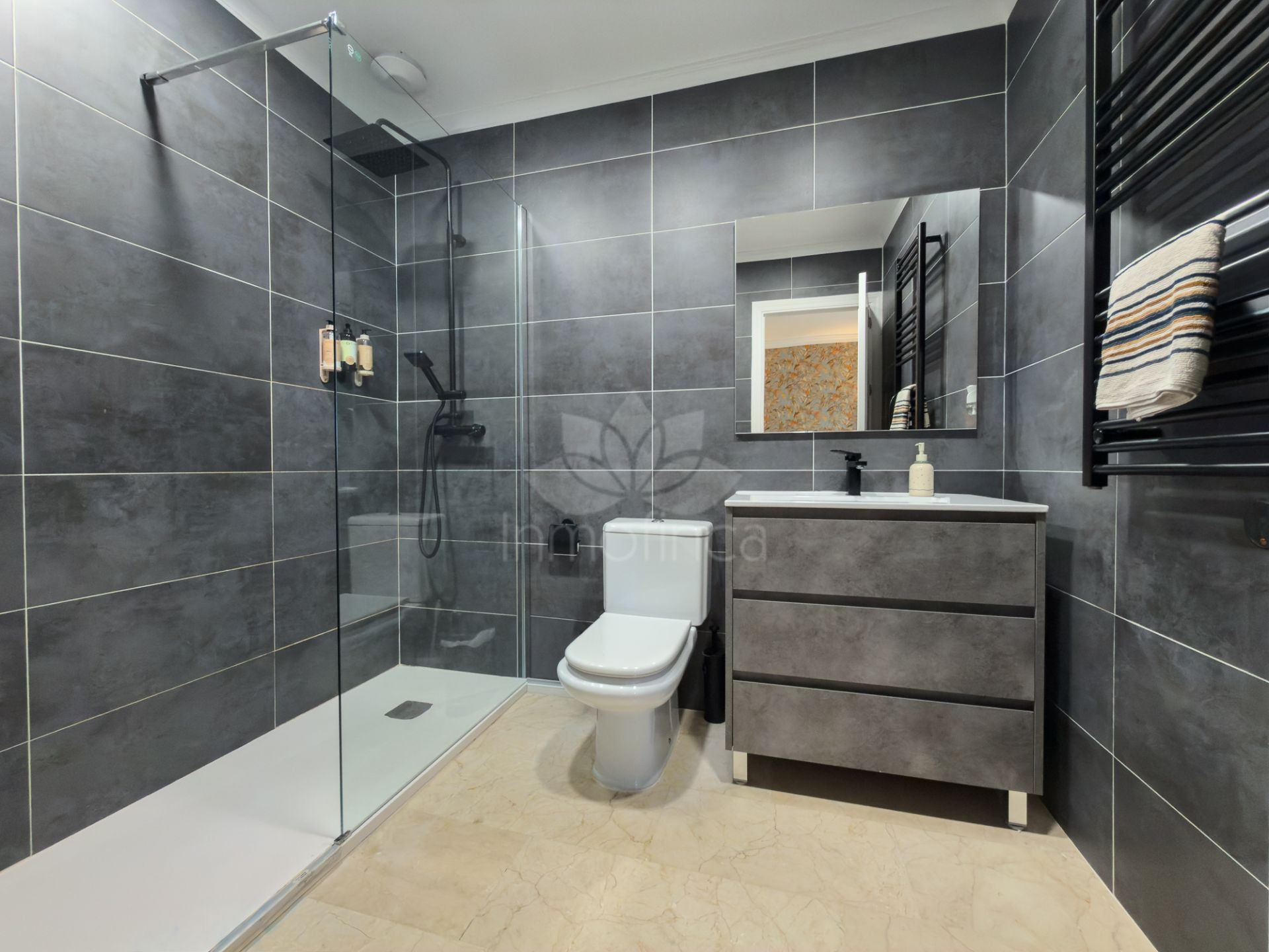 Ground Floor Apartment in Elviria Playa, Marbella