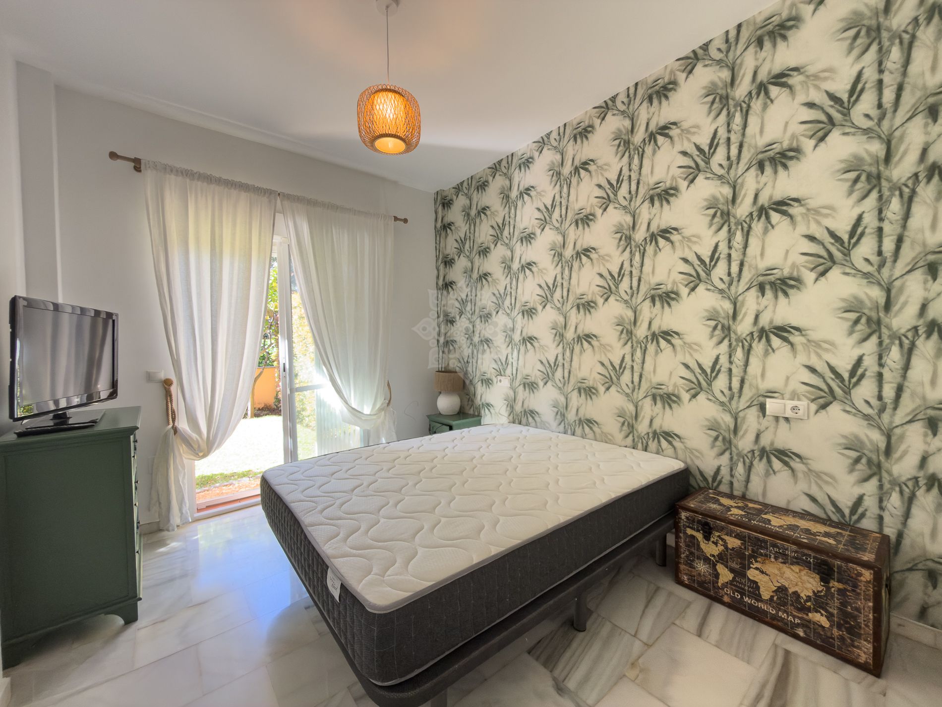 Apartamento Planta Baja en Cabopino, Marbella