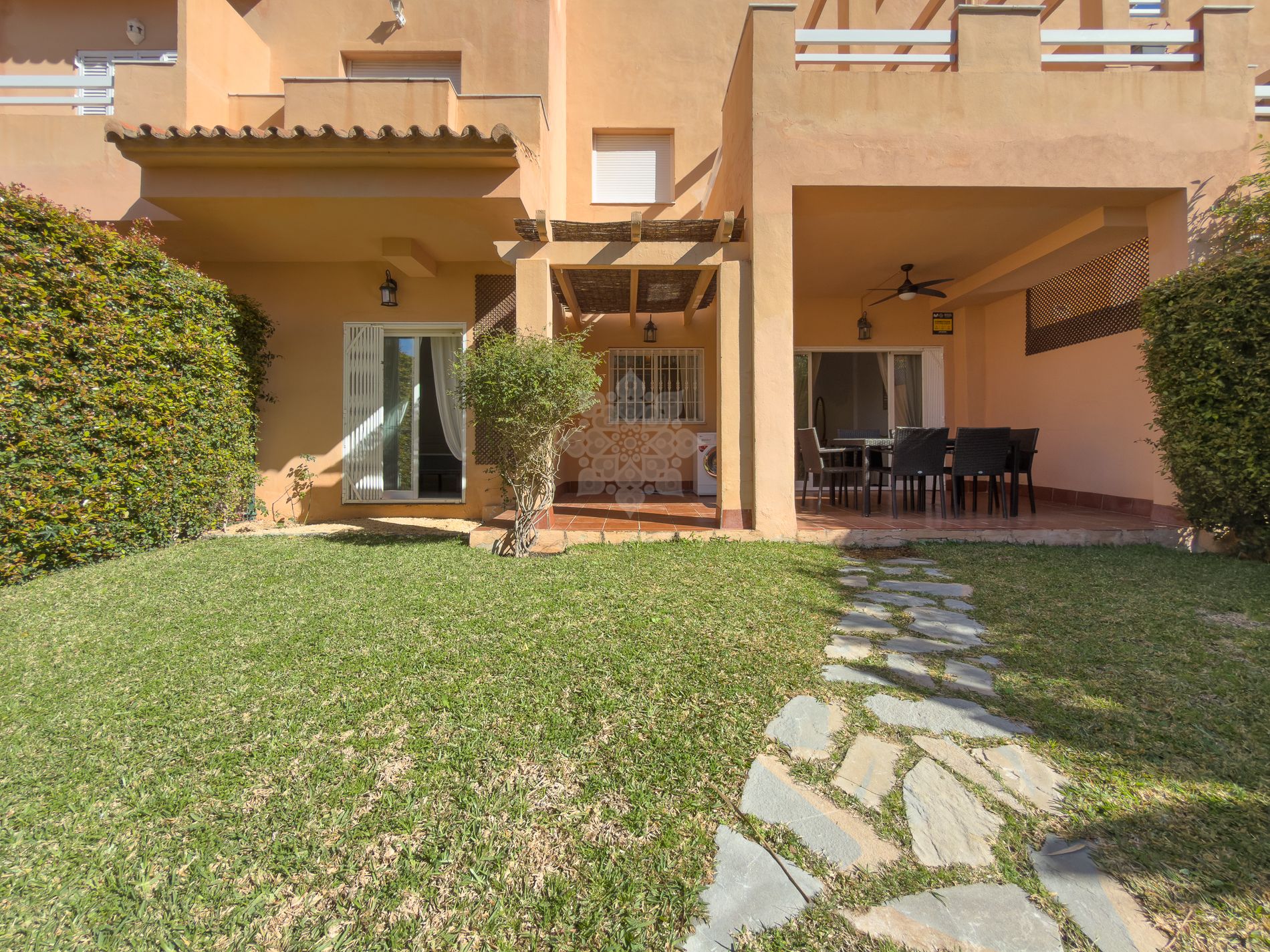 Apartamento Planta Baja en Cabopino, Marbella