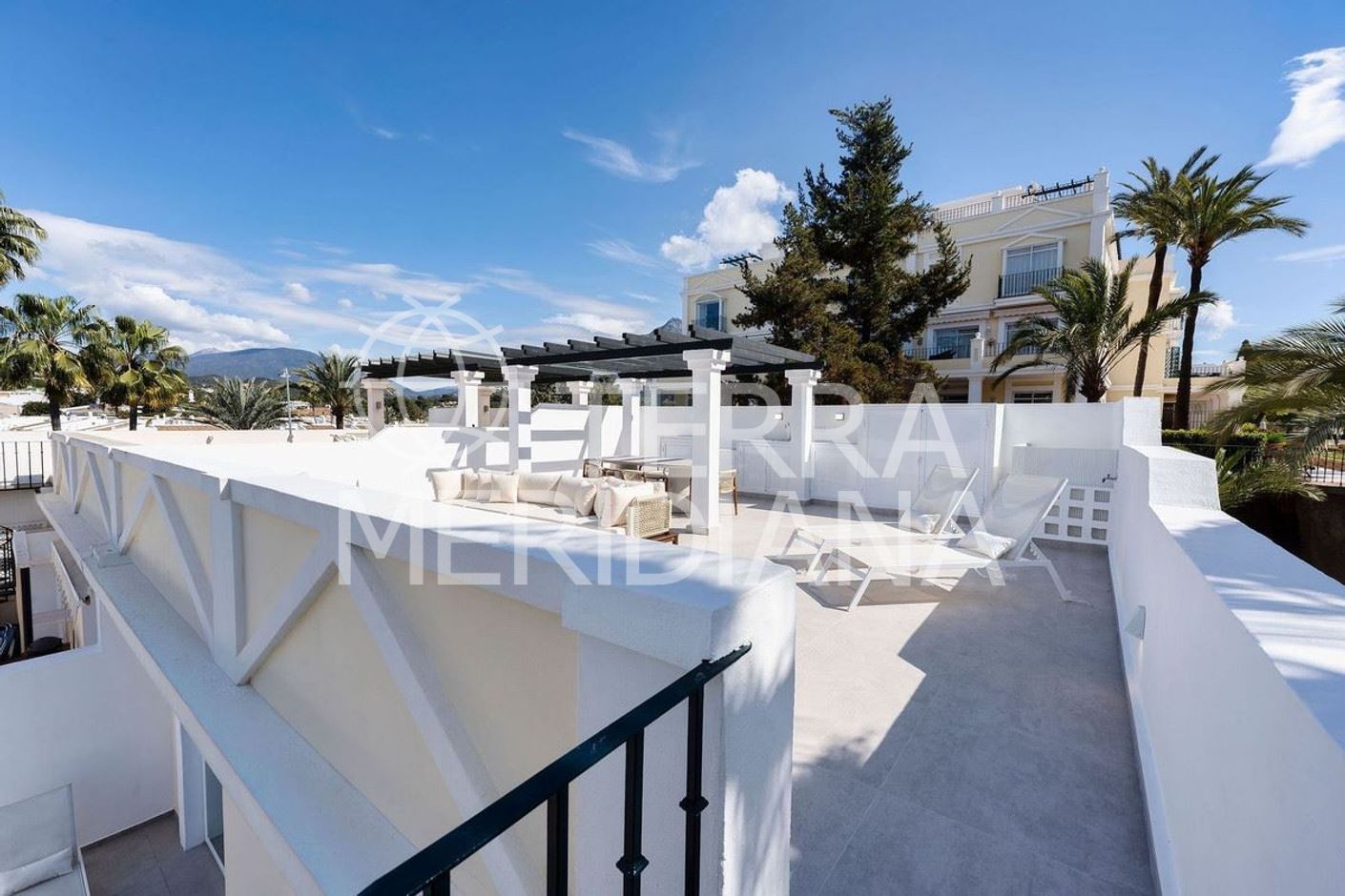 Duplex Penthouse in Aloha Gardens, Marbella