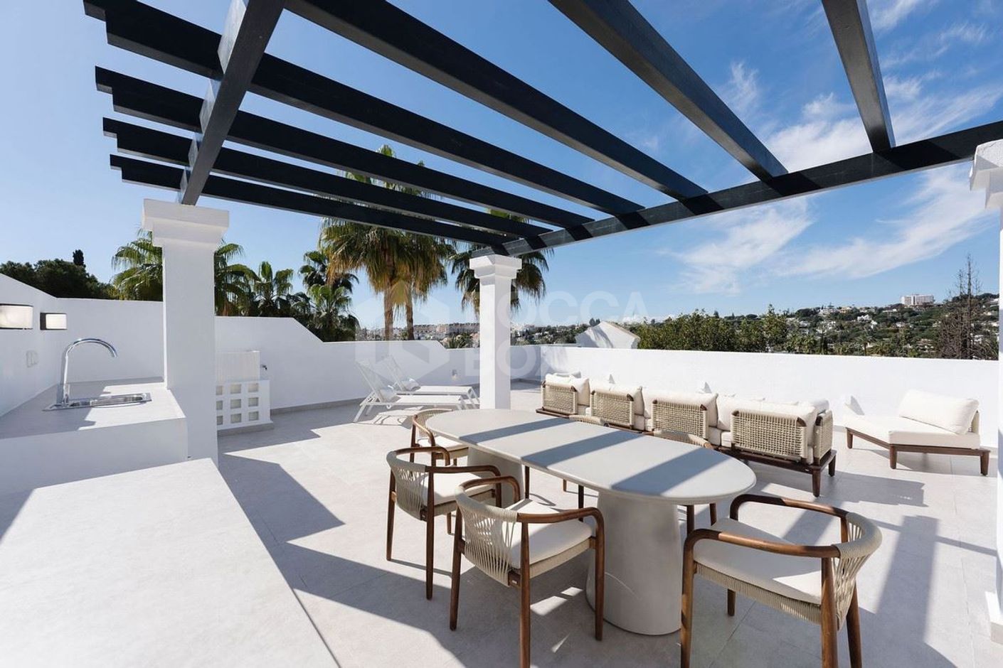 Duplex Penthouse for Sale in Aloha Gardens