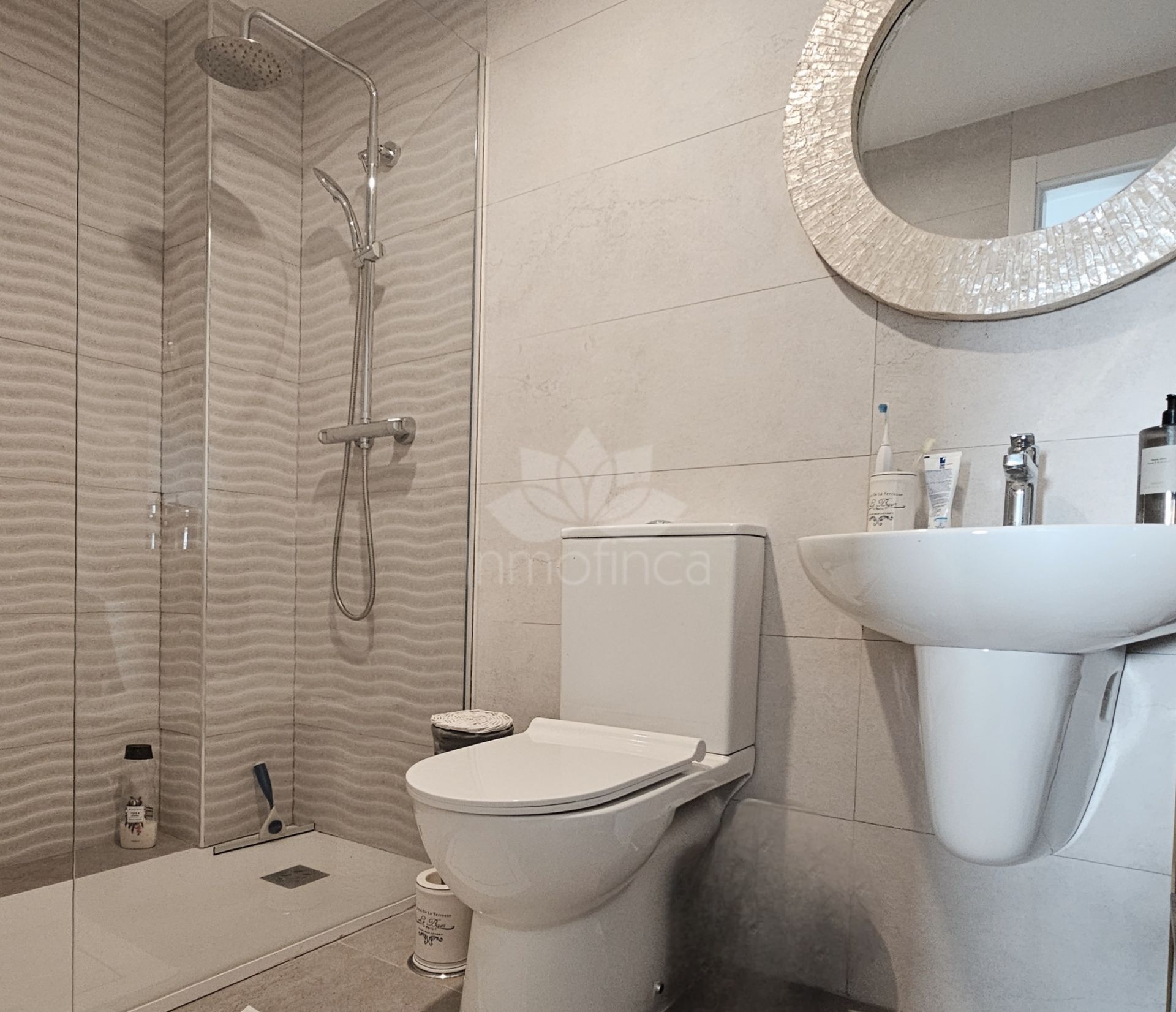 Apartment in Doña Julia, Casares