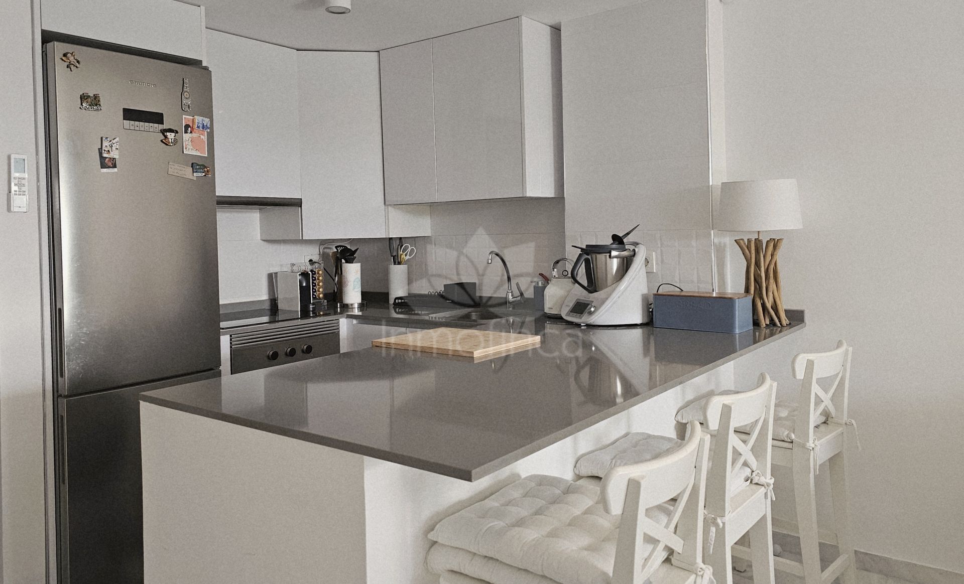 Apartment in Doña Julia, Casares