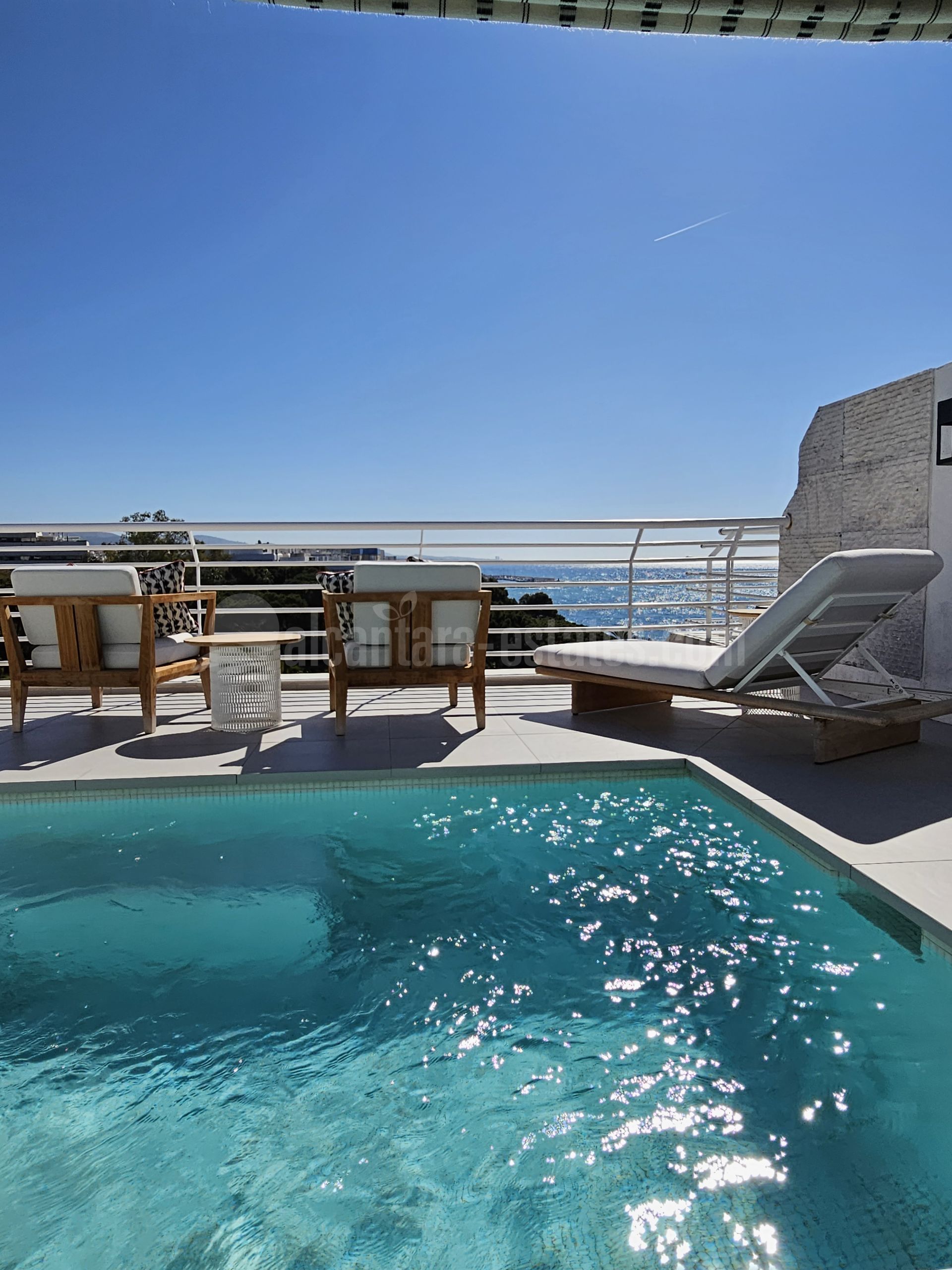 Atico Duplex en Marina Mariola, Marbella