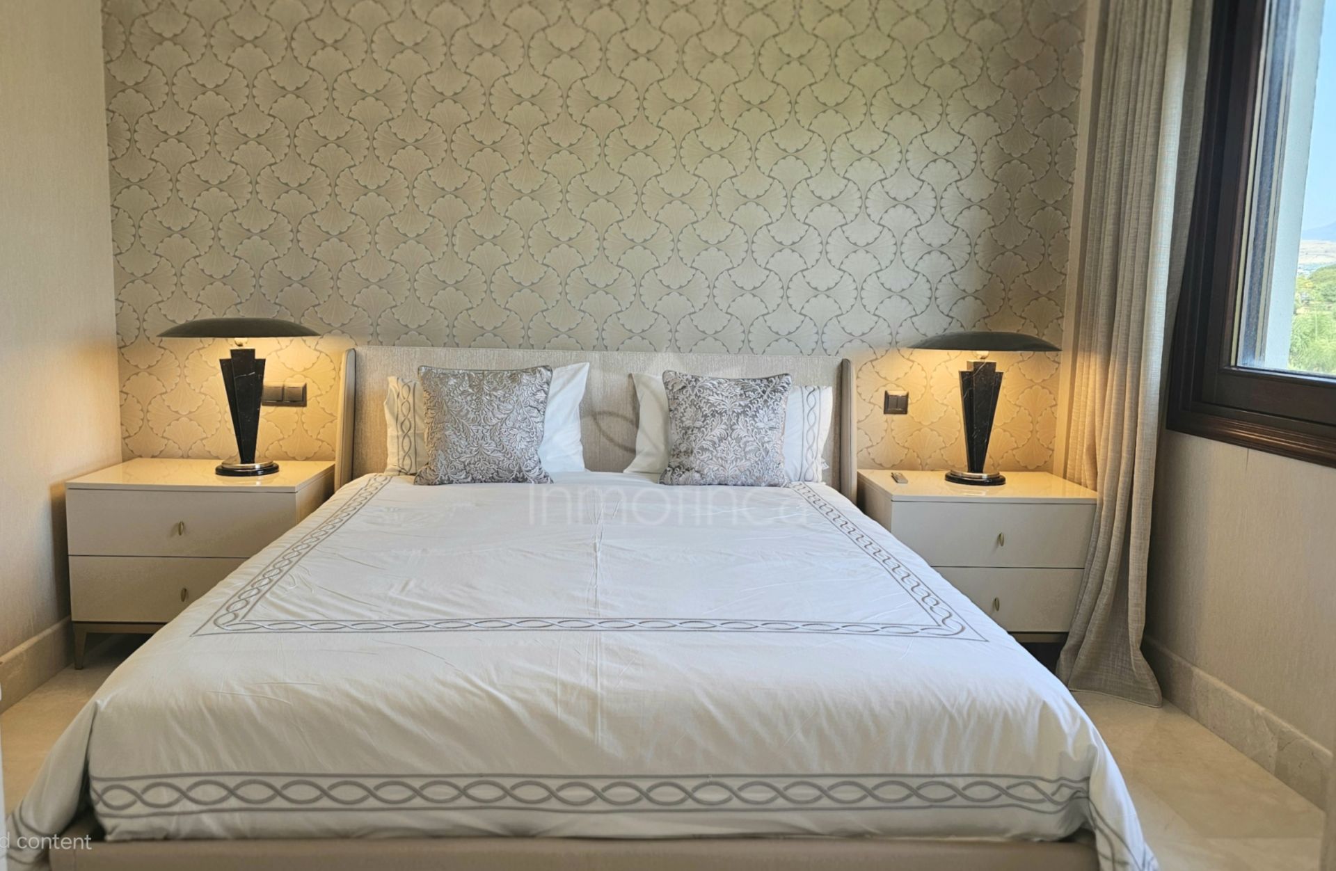 Atico Duplex en Doncella Beach, Estepona