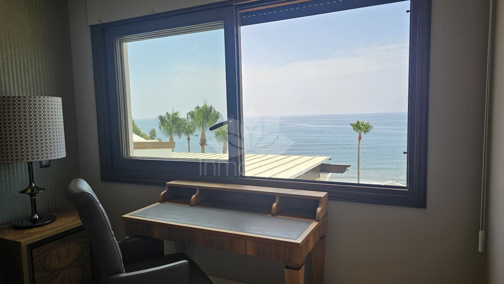 Atico Duplex en Doncella Beach, Estepona