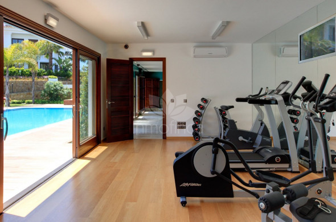 Atico Duplex en Doncella Beach, Estepona