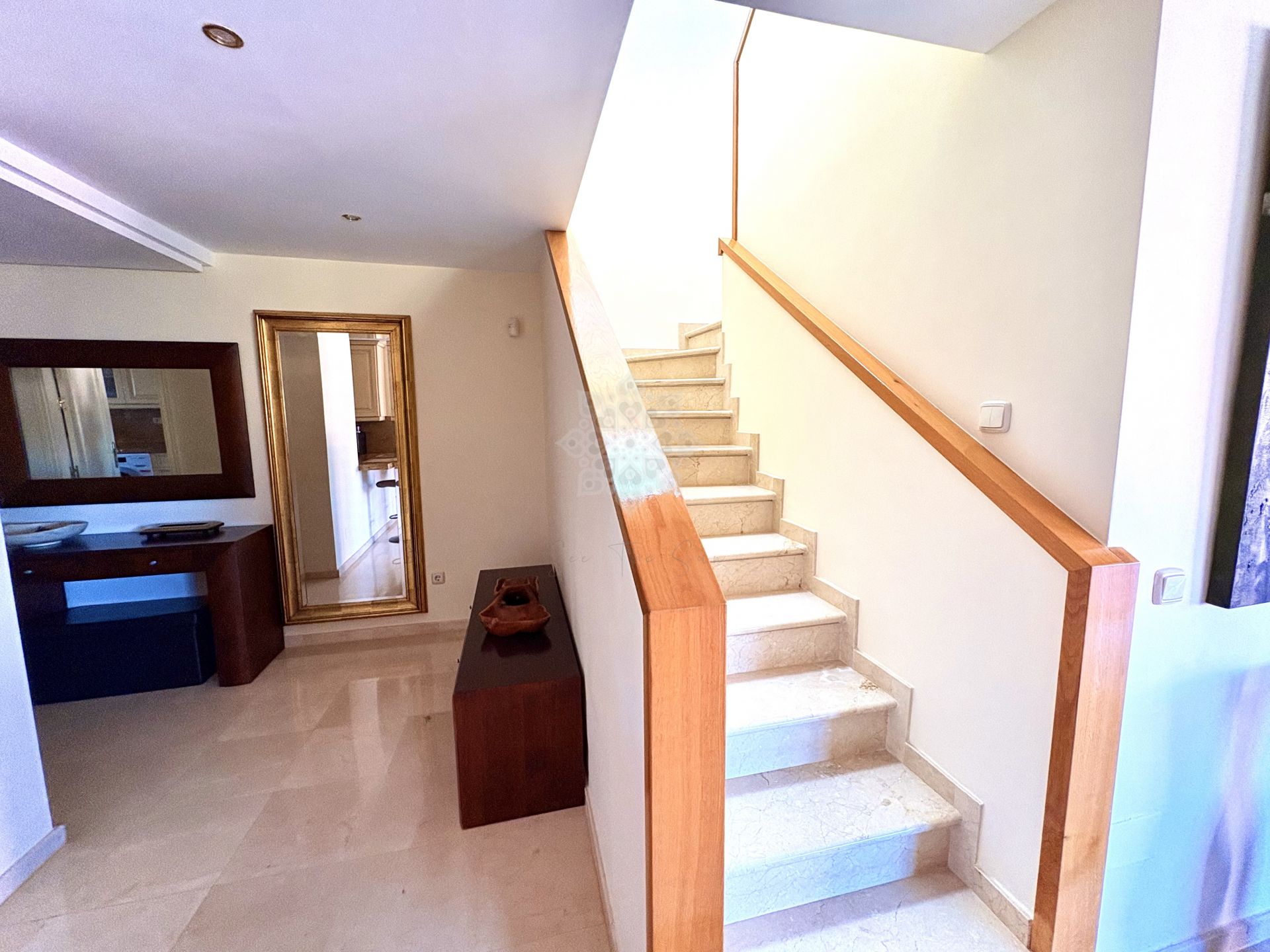 Duplex Penthouse w Menara Beach, Estepona