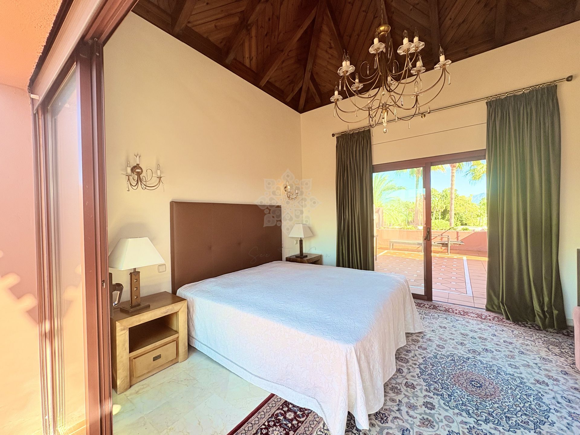 Duplex Penthouse w Menara Beach, Estepona