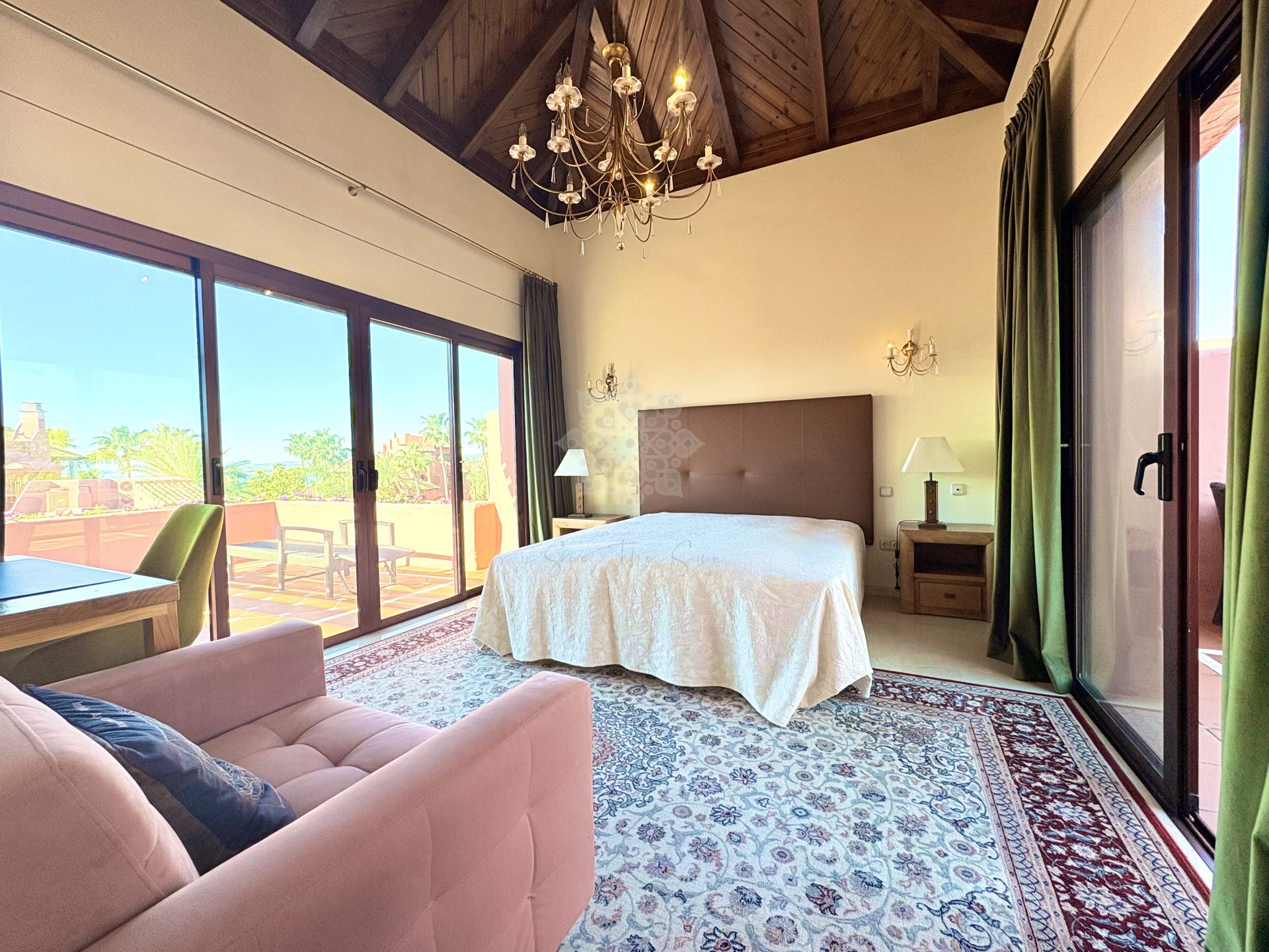 Duplex Penthouse w Menara Beach, Estepona