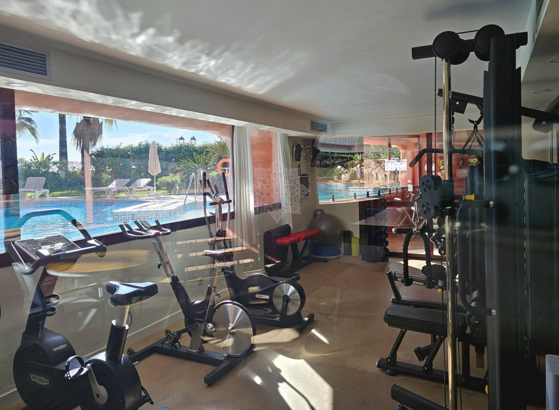 Duplex Penthouse w Menara Beach, Estepona