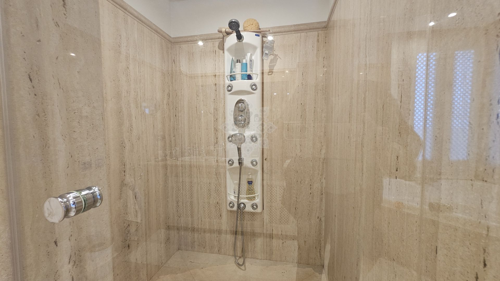 Apartament na parterze w La Reserva de los Monteros, Marbella