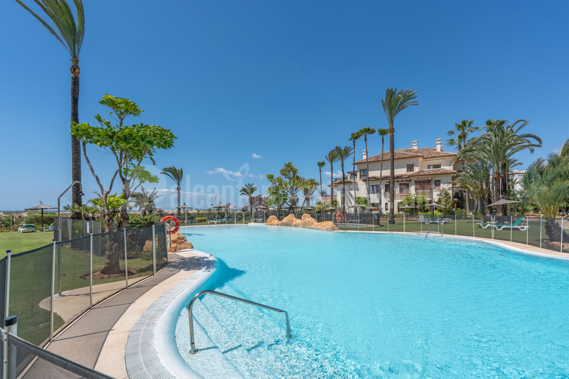 Ground Floor Apartment in La Reserva de los Monteros, Marbella