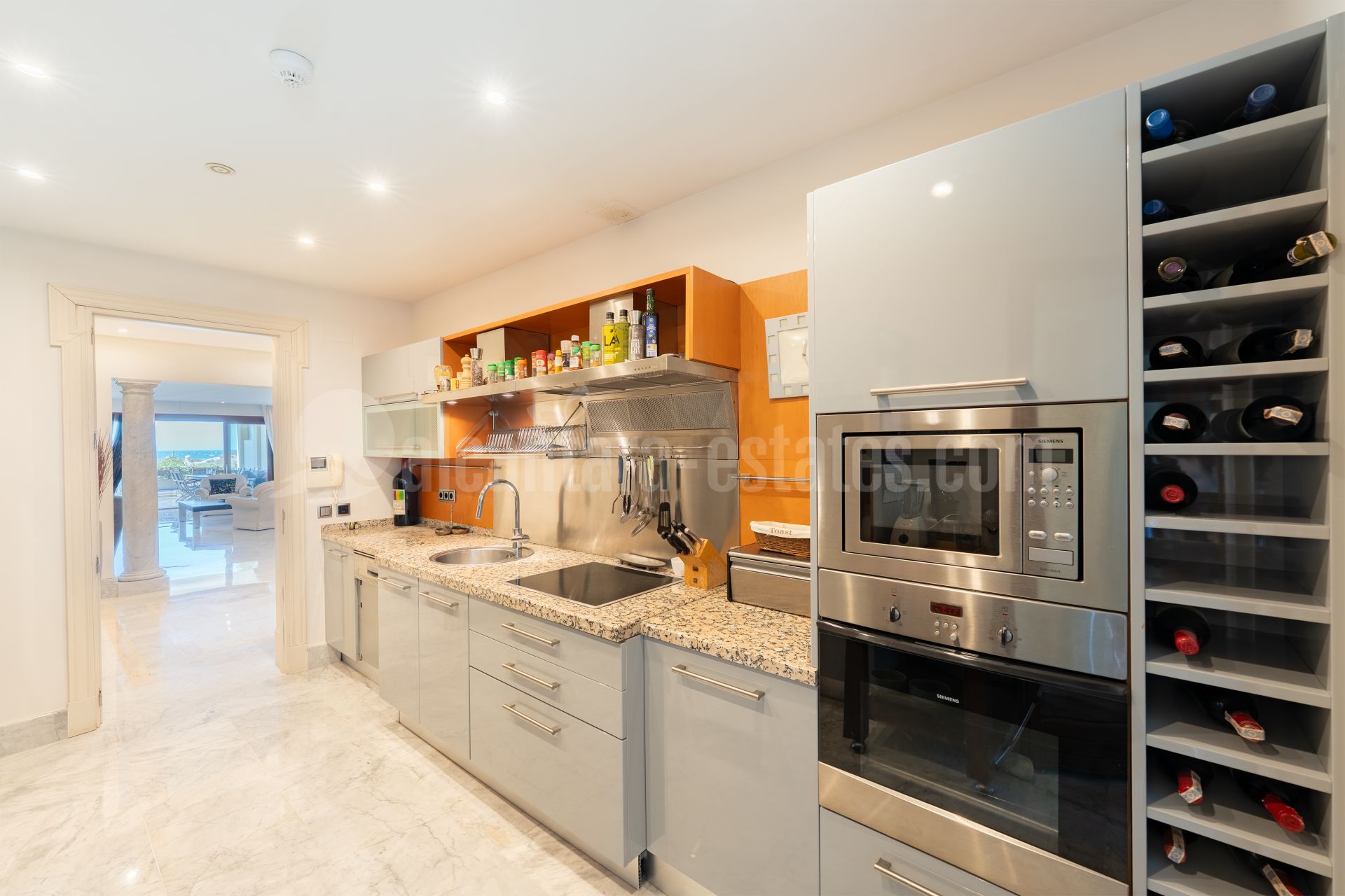 Ground Floor Apartment in La Reserva de los Monteros, Marbella
