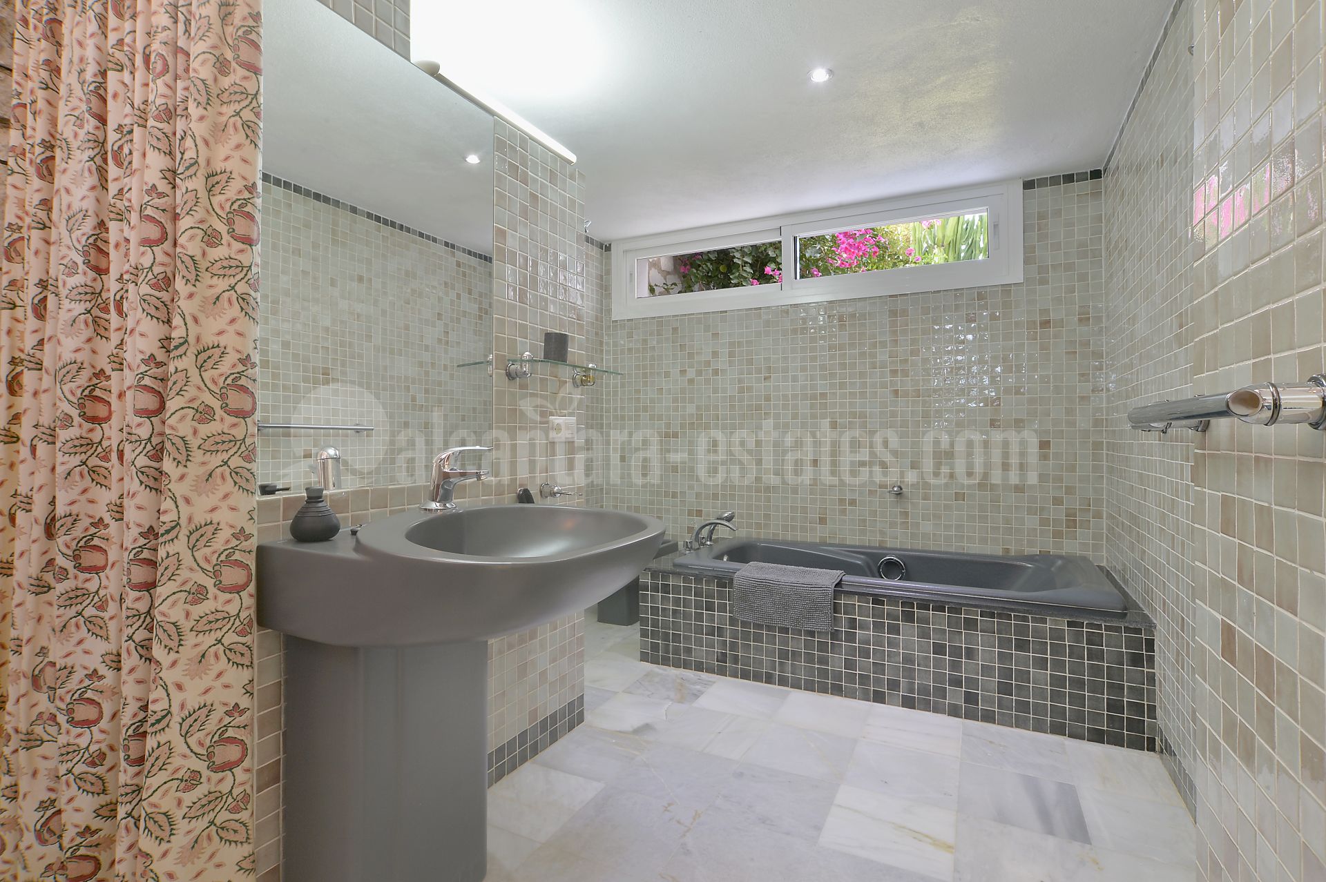 Villa en Elviria, Marbella