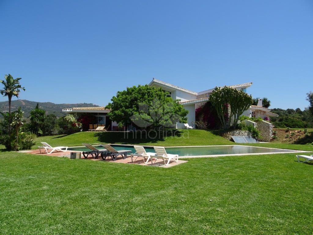 Villa in Elviria, Marbella