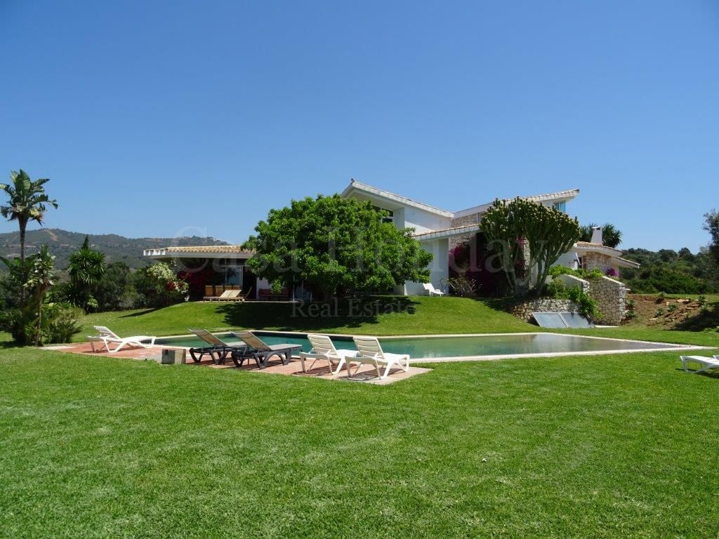 Villa in Elviria, Marbella