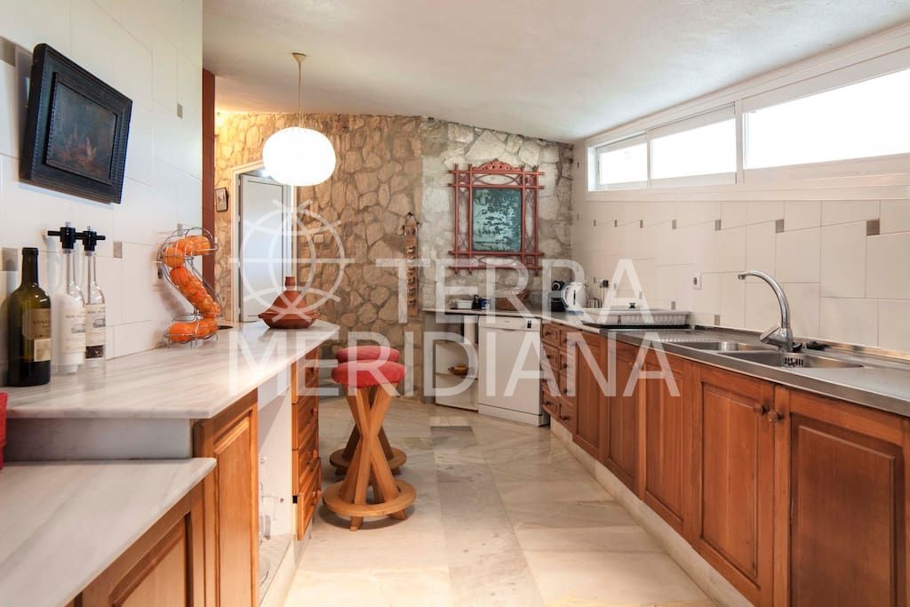 Villa in Elviria, Marbella