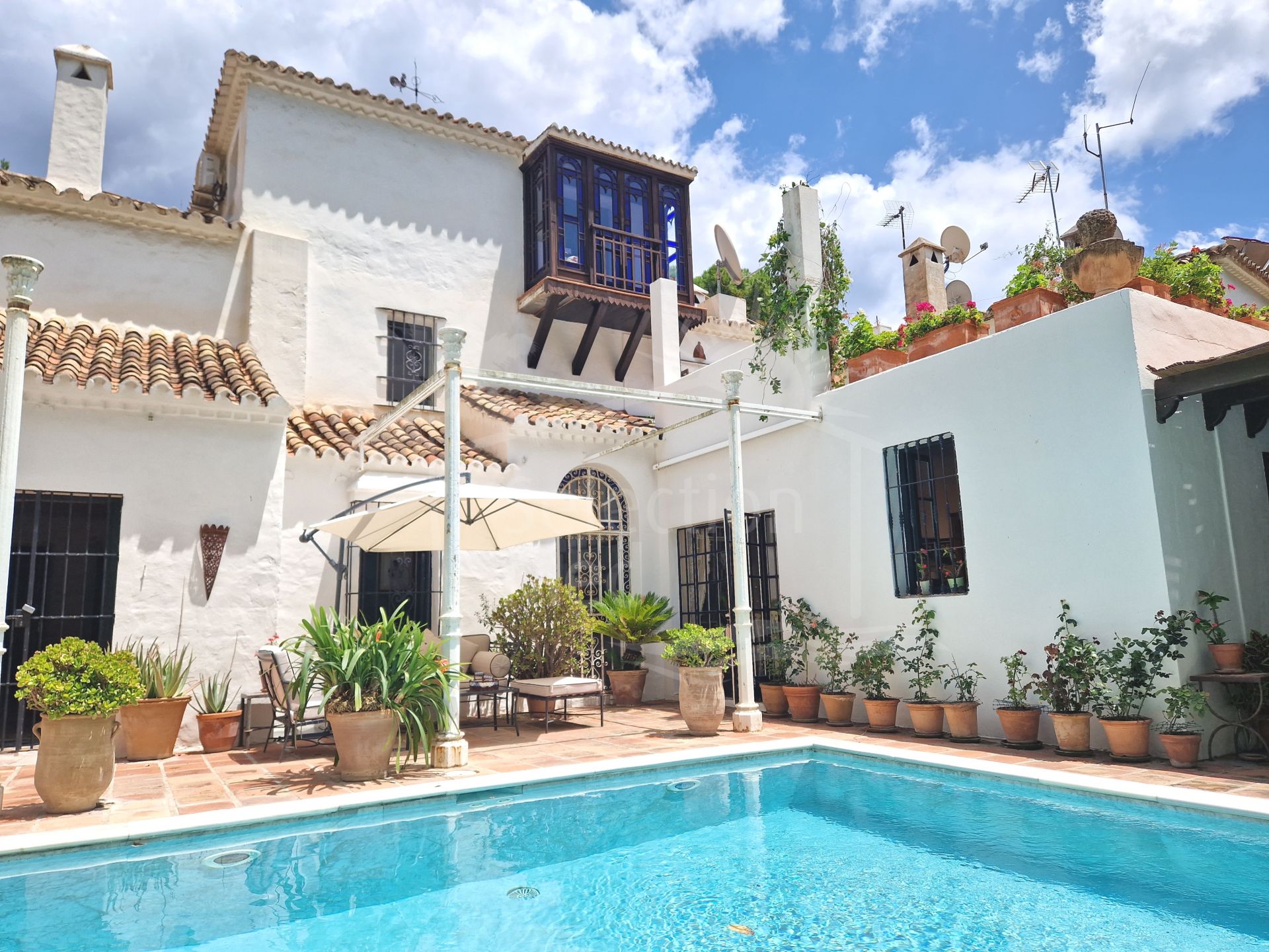 4 bedroom Villa in close community in Marbella Golden Mile