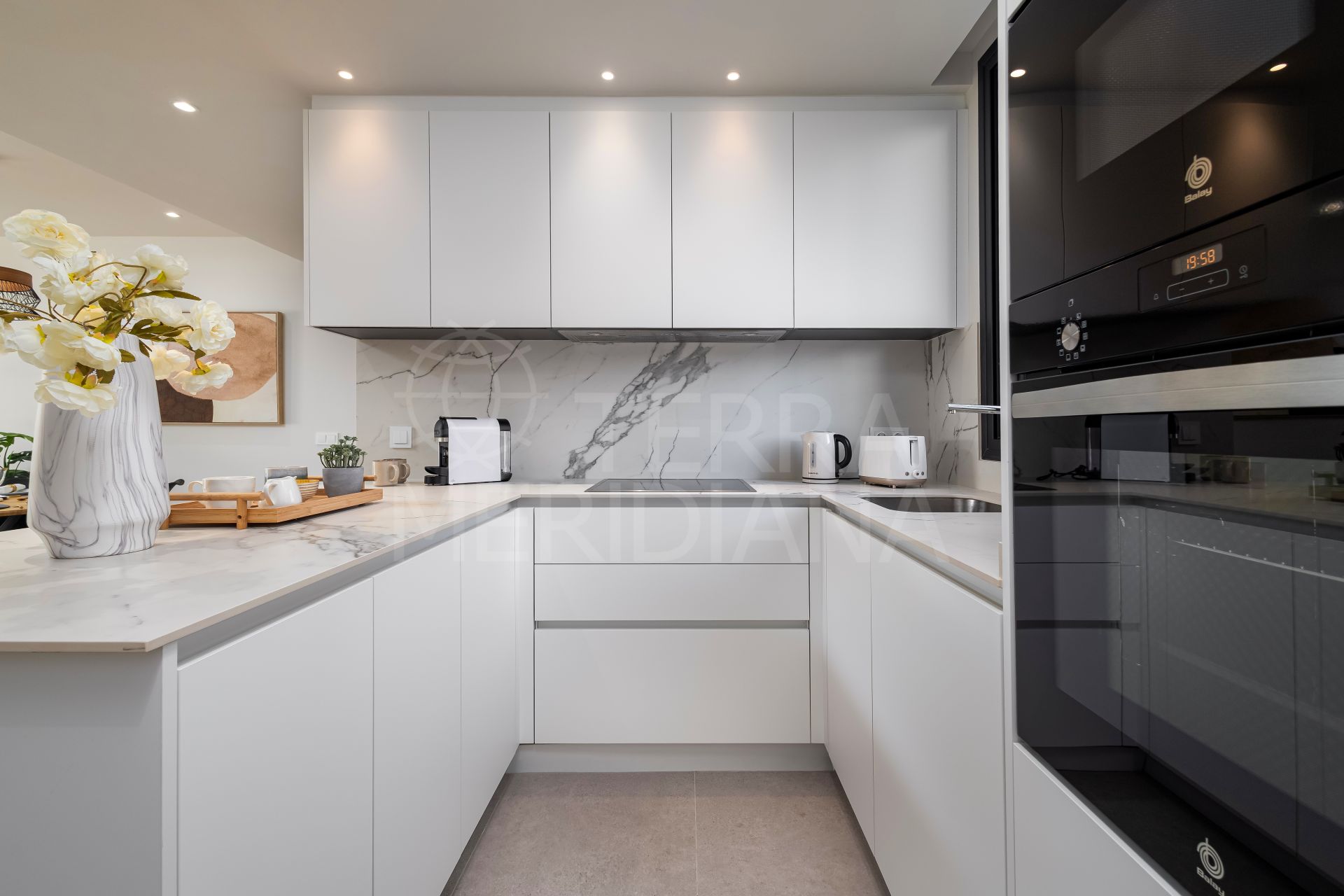 Apartment in Estepona West, Estepona