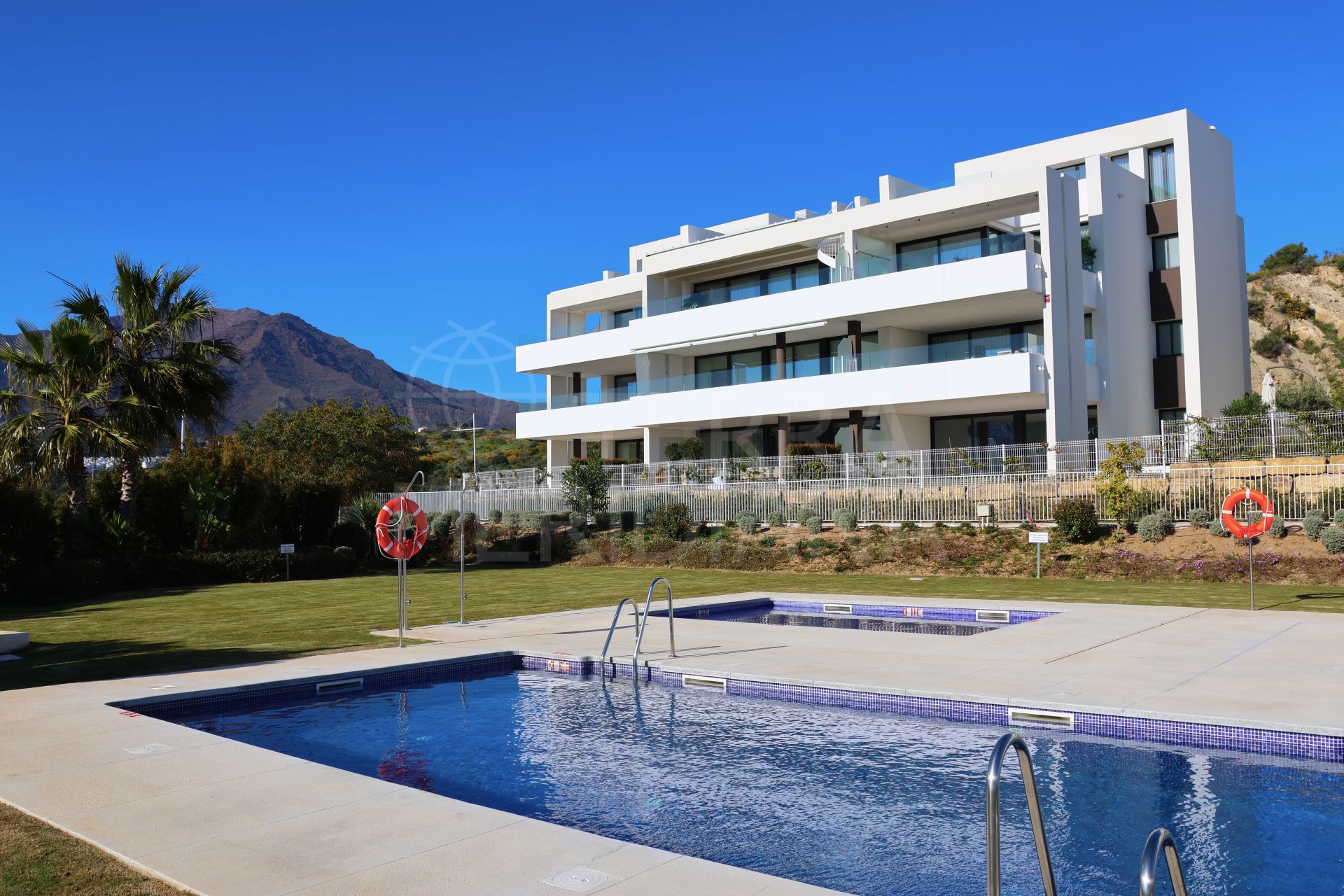 Apartment in Estepona West, Estepona