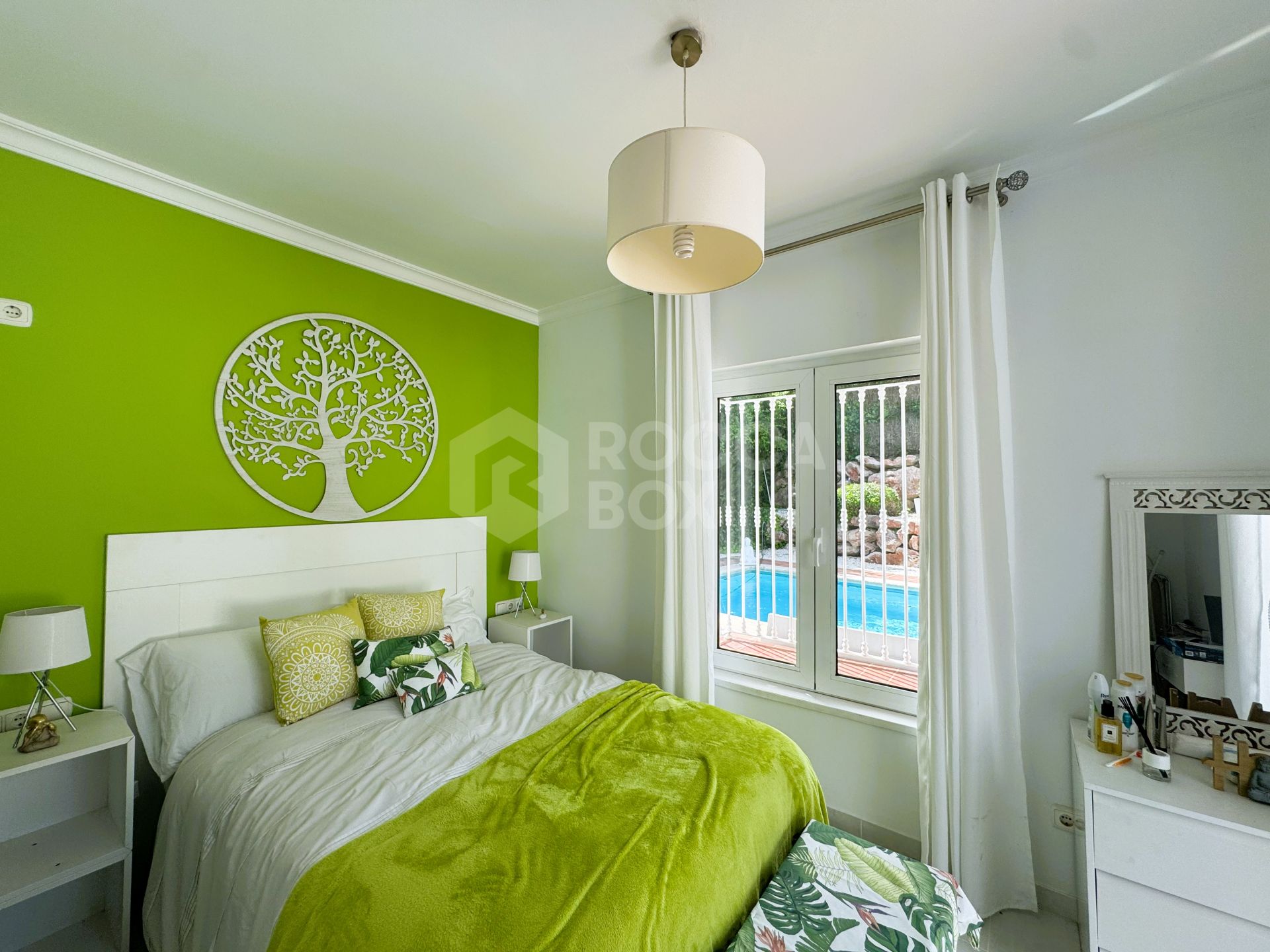 Charming Villa for Sale in Zona B, Sotogrande Costa