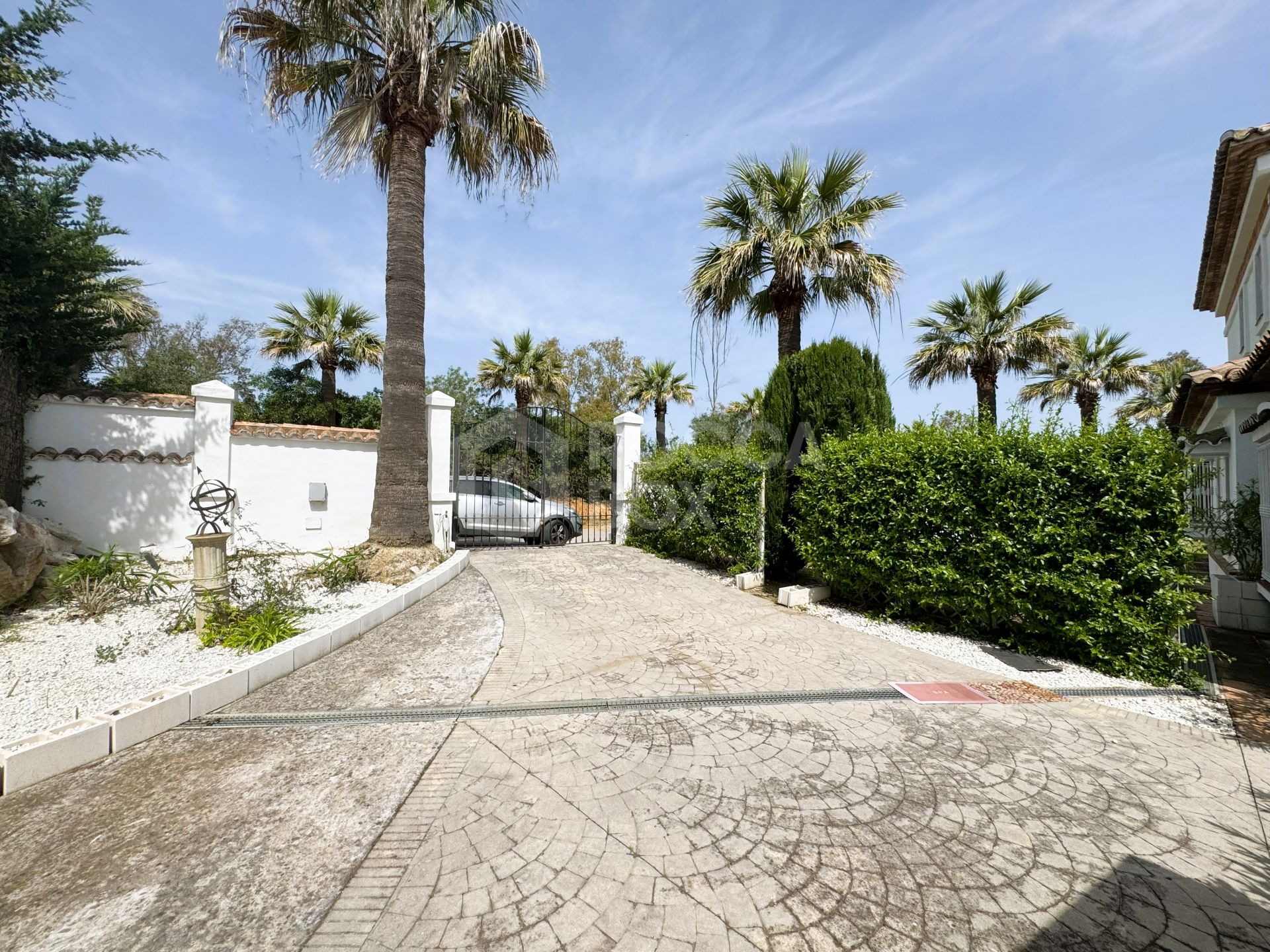 Charming Villa for Sale in Zona B, Sotogrande Costa