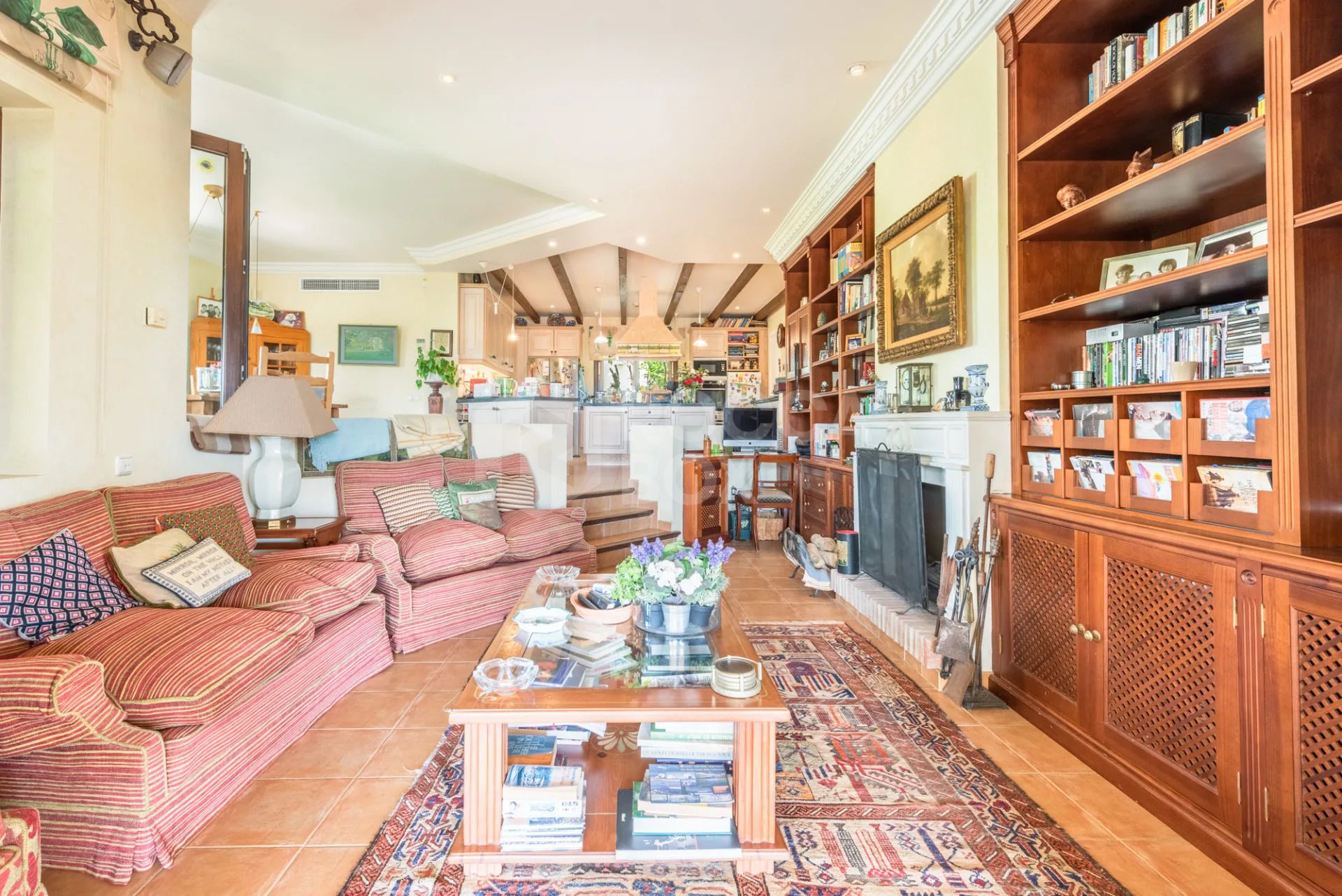 Spacious 9-Bedroom Villa with Panoramic Views in Sotogrande Alto