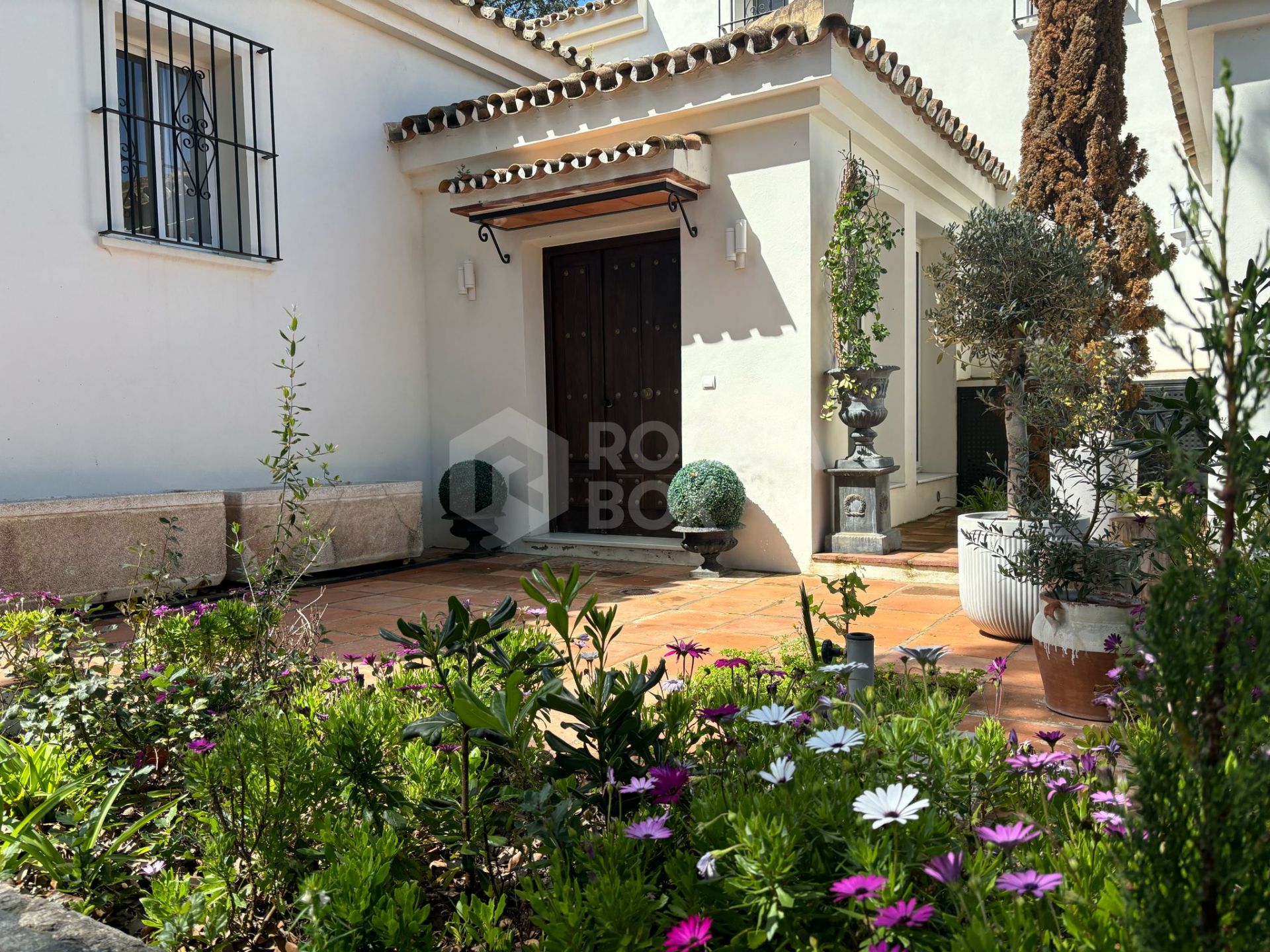 West-Facing Villa for Sale in Zona C, Sotogrande Alto