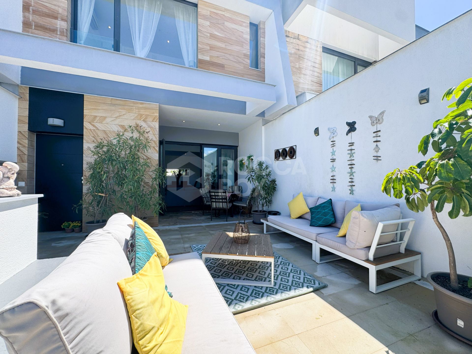Spacious Four-Bedroom Town House in Polo Sur, San Enrique de Guadiaro