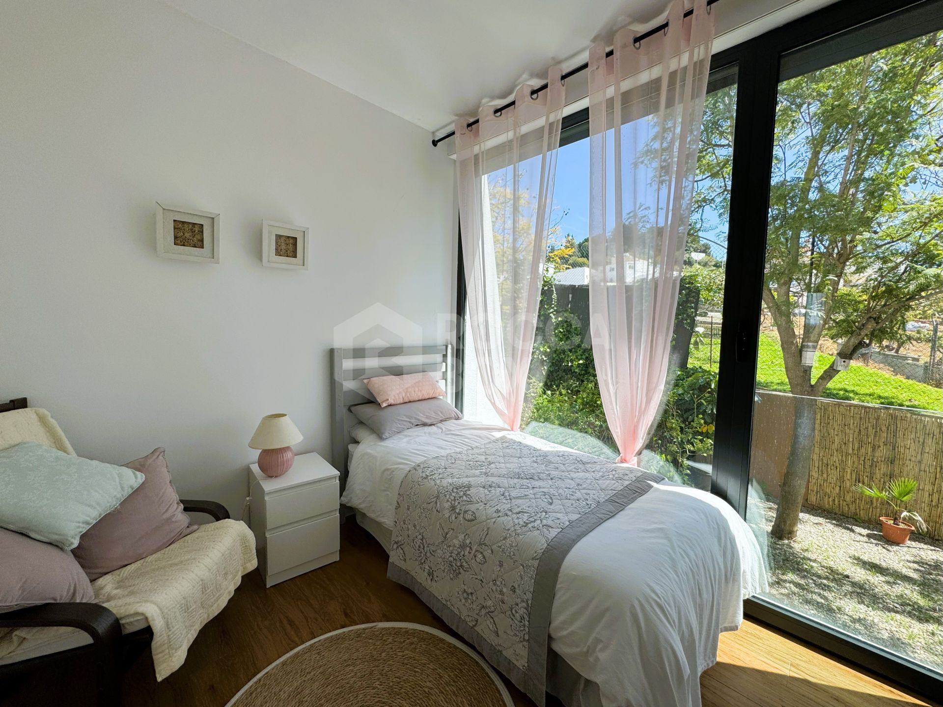 Spacious Four-Bedroom Town House in Polo Sur, San Enrique de Guadiaro