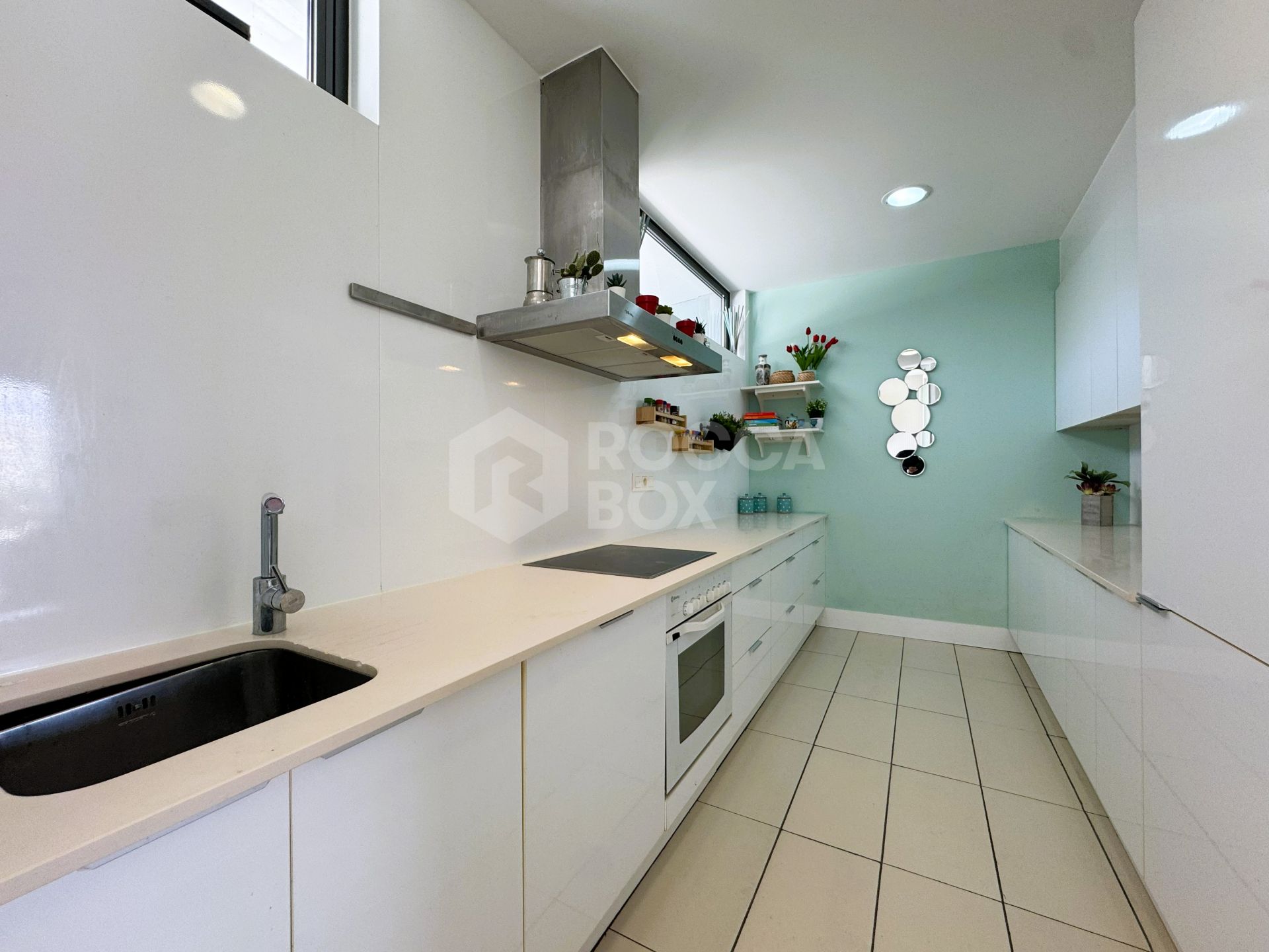 Spacious Four-Bedroom Town House in Polo Sur, San Enrique de Guadiaro