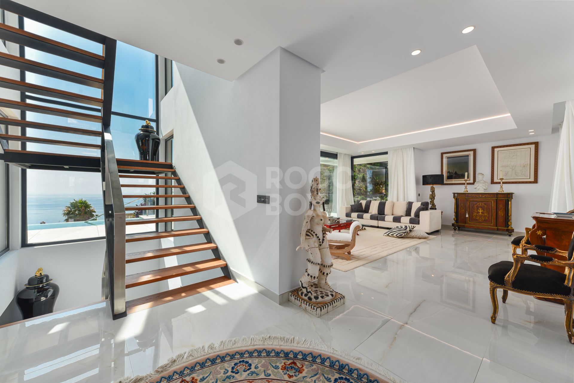 Luxury Villa with Panoramic Sea Views in La Paloma, Manilva