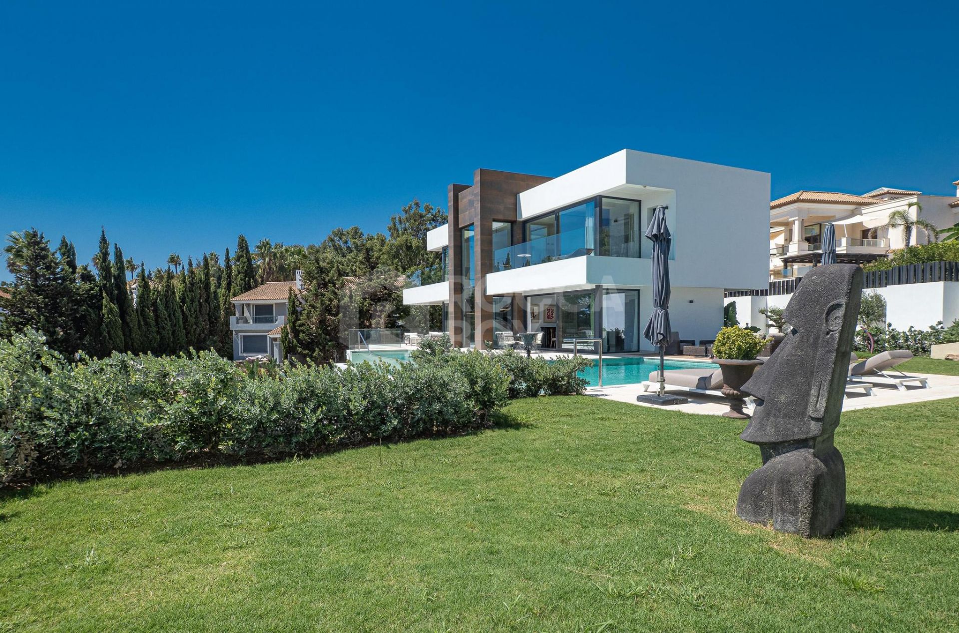 Luxury Villa with Panoramic Sea Views in La Paloma, Manilva