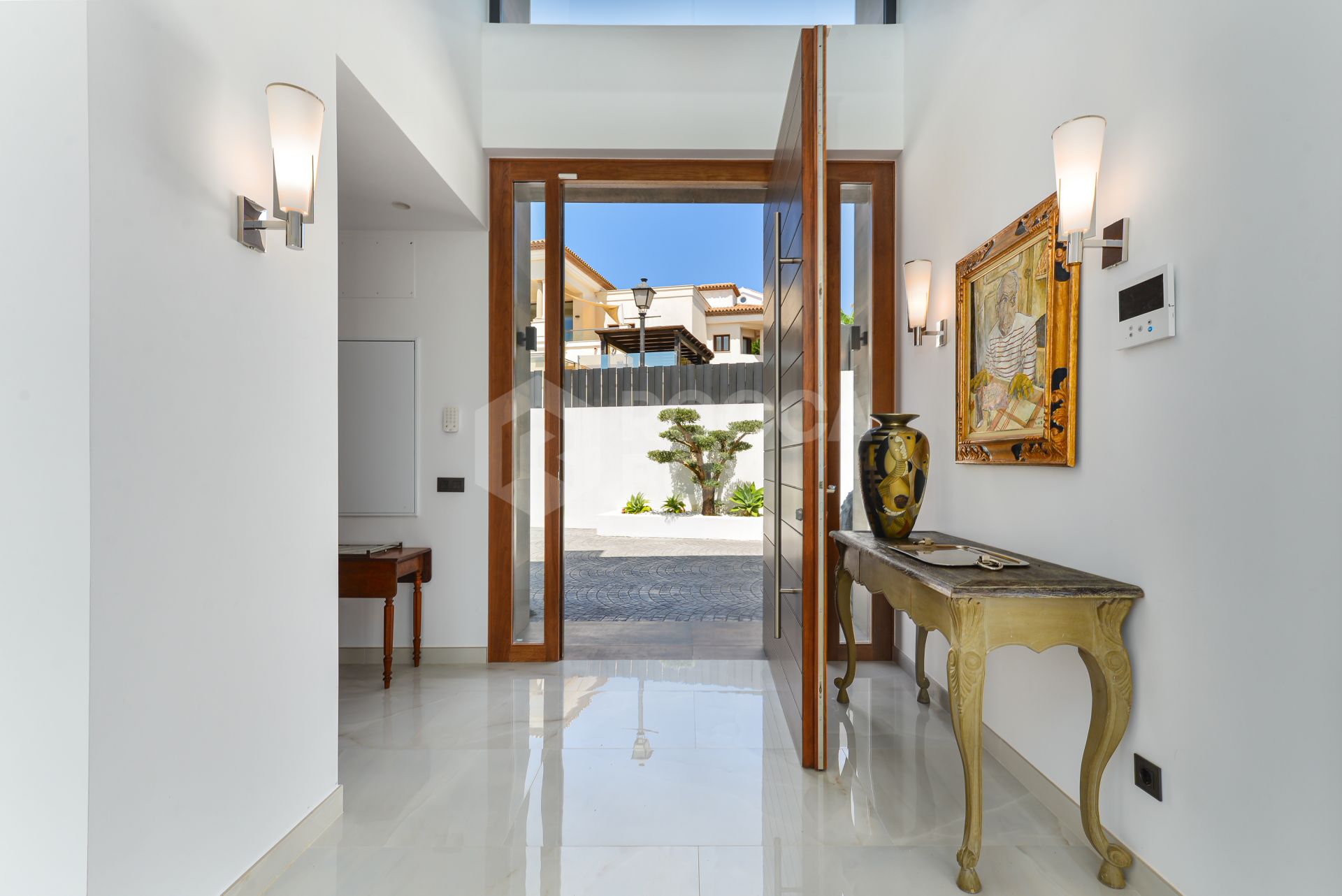 Luxury Villa with Panoramic Sea Views in La Paloma, Manilva