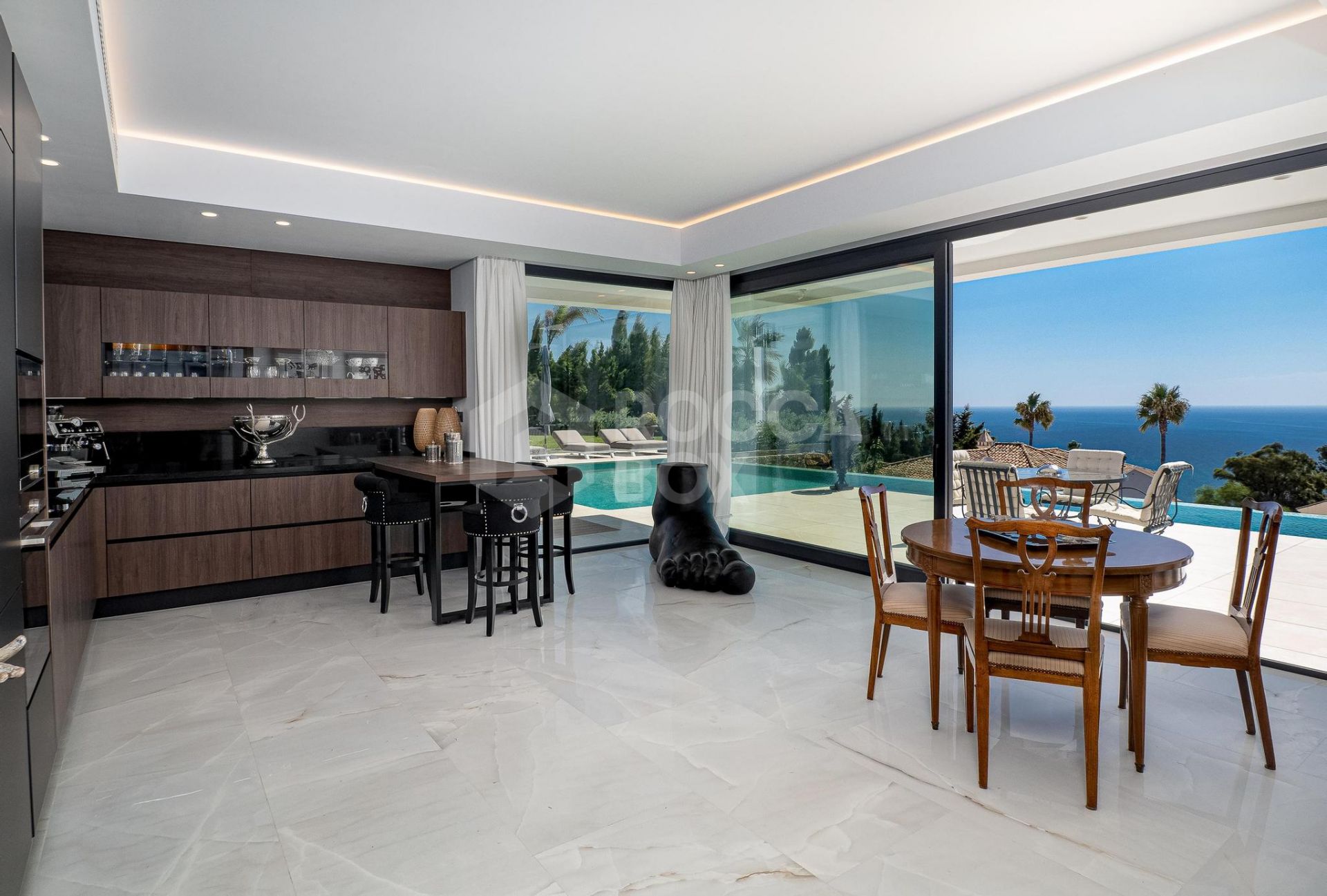 Luxury Villa with Panoramic Sea Views in La Paloma, Manilva