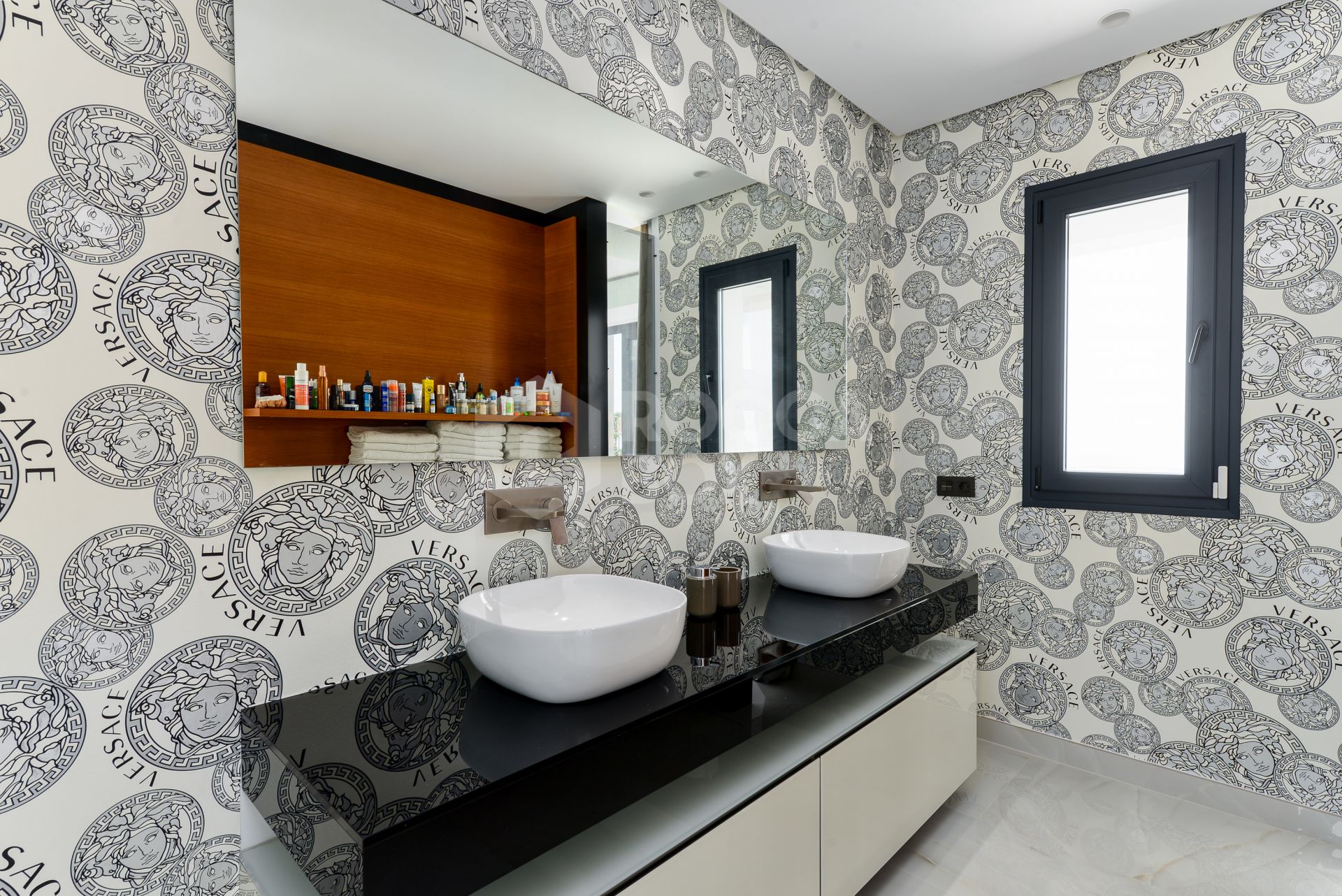 Luxury Villa with Panoramic Sea Views in La Paloma, Manilva