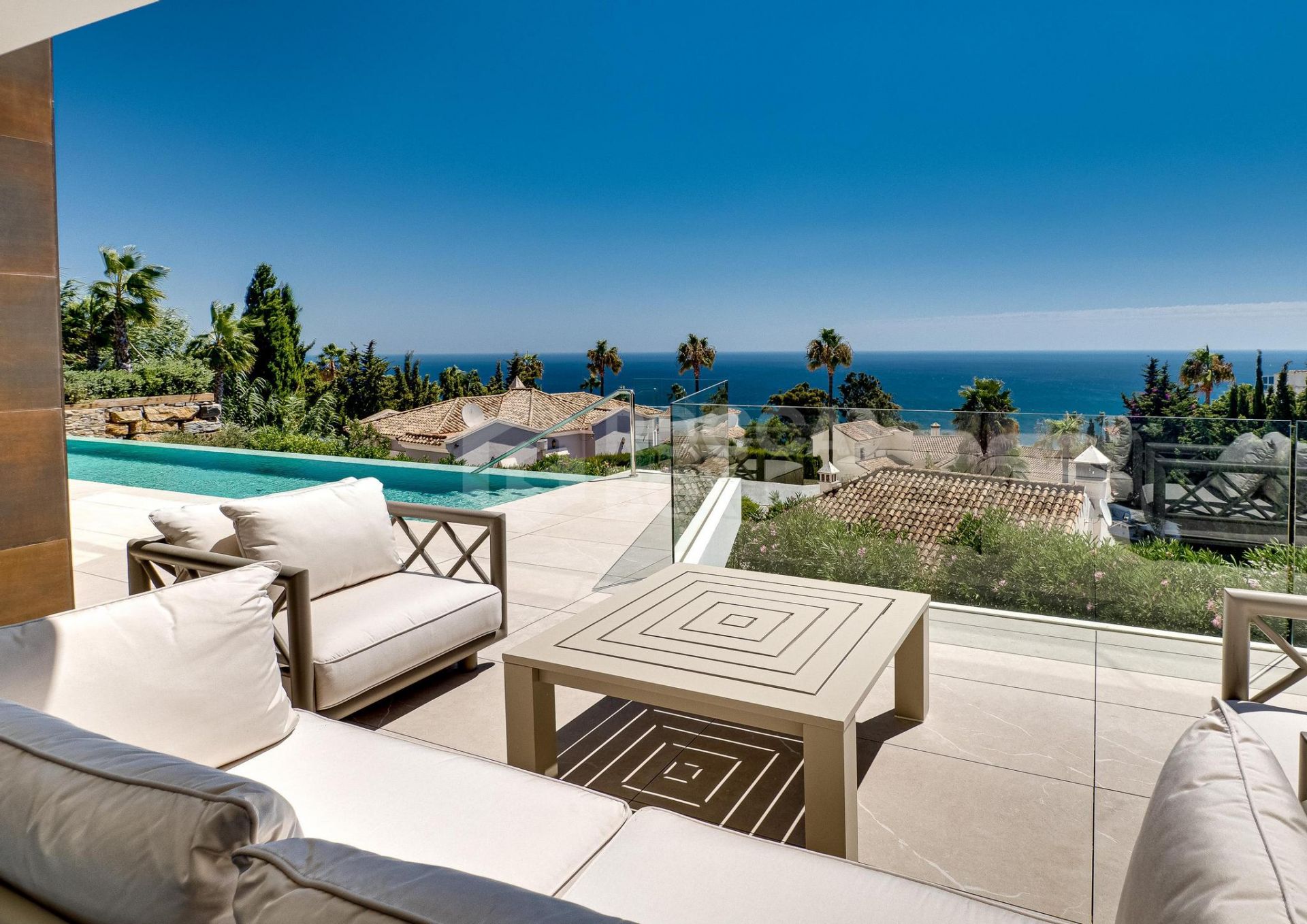 Luxury Villa with Panoramic Sea Views in La Paloma, Manilva